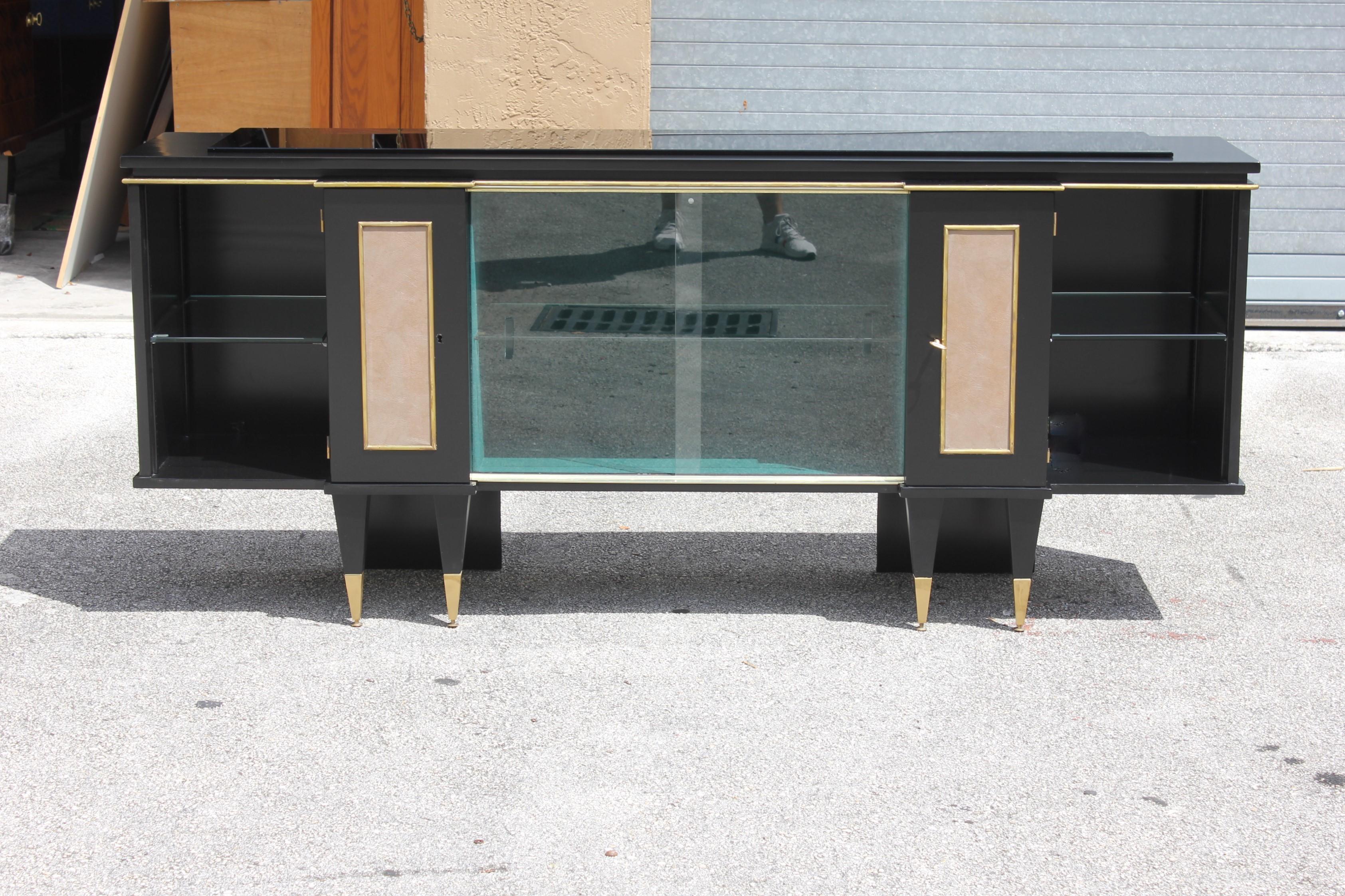 Classic French Art Deco Sideboard, Bar or Credenza, circa 1940s 14