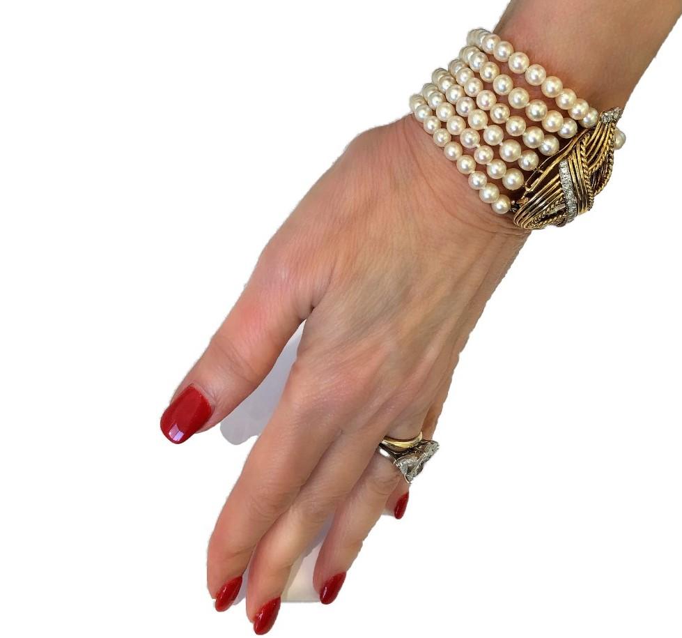 Round Cut Classic French Cartier Pearl Bracelet with Removable Brooch and Diamonds