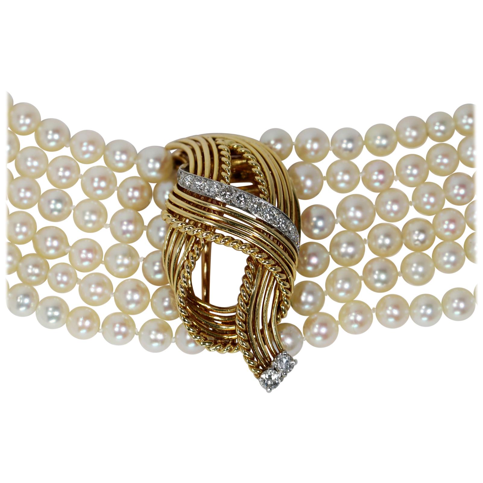 Classic French Cartier Pearl Bracelet with Removable Brooch and Diamonds