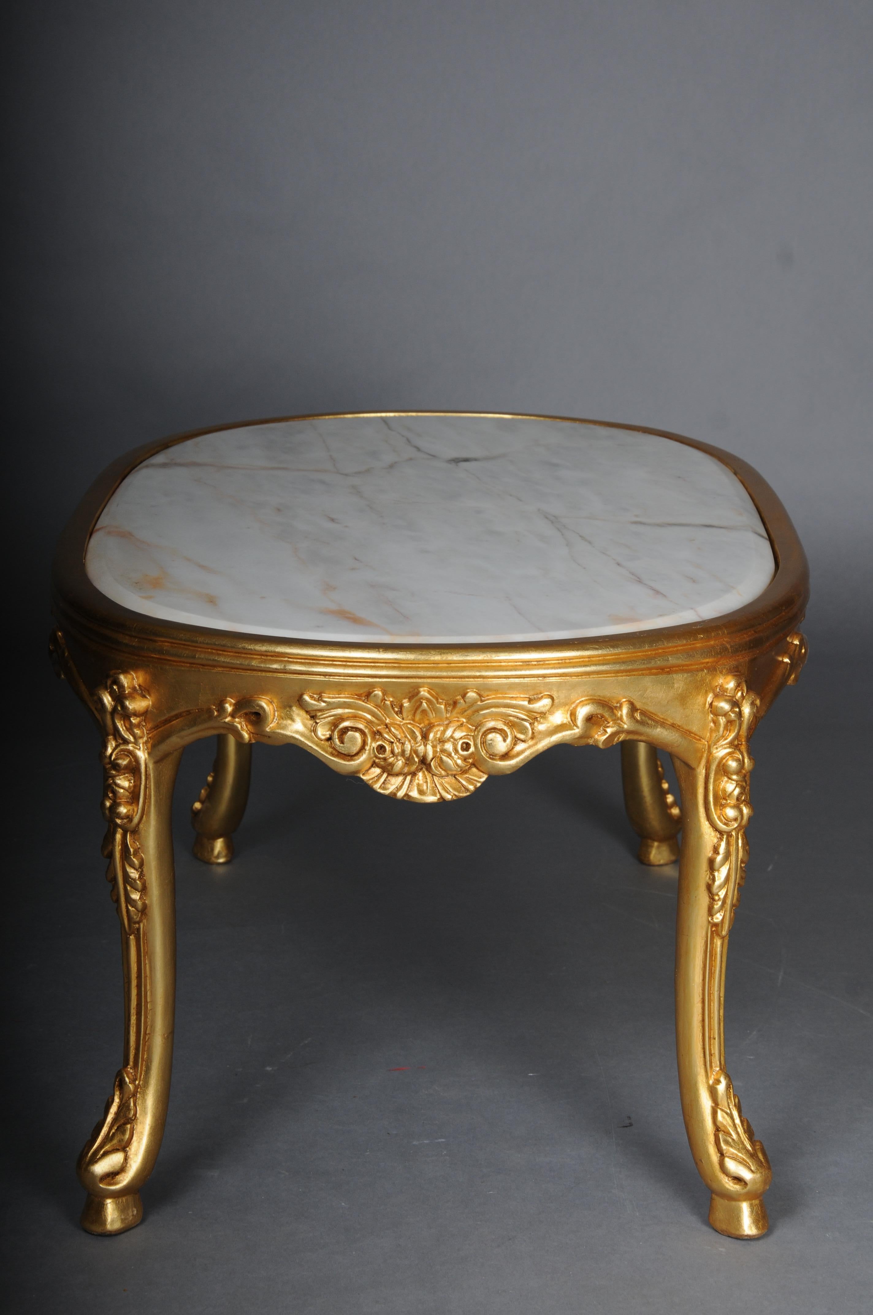 Mesa de centro clásica francesa Luis XV con tapa de mármol blanco/beige/crema Oro en venta