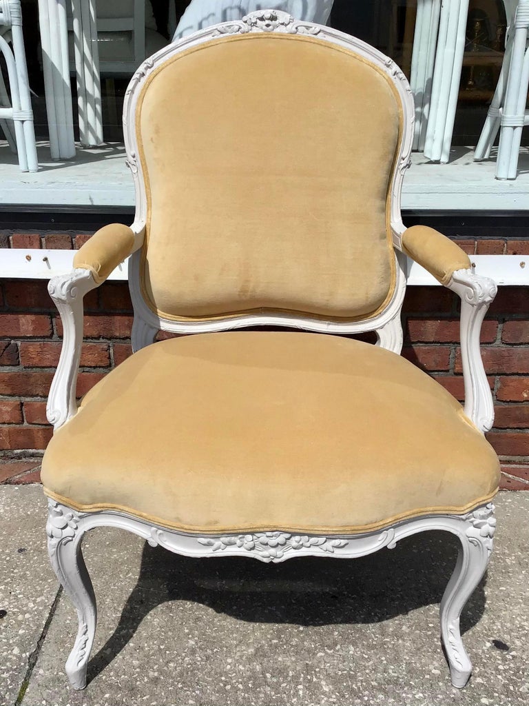 Classic French Louis XV Fauteuil Chair in New Gold Velvet Upholstery