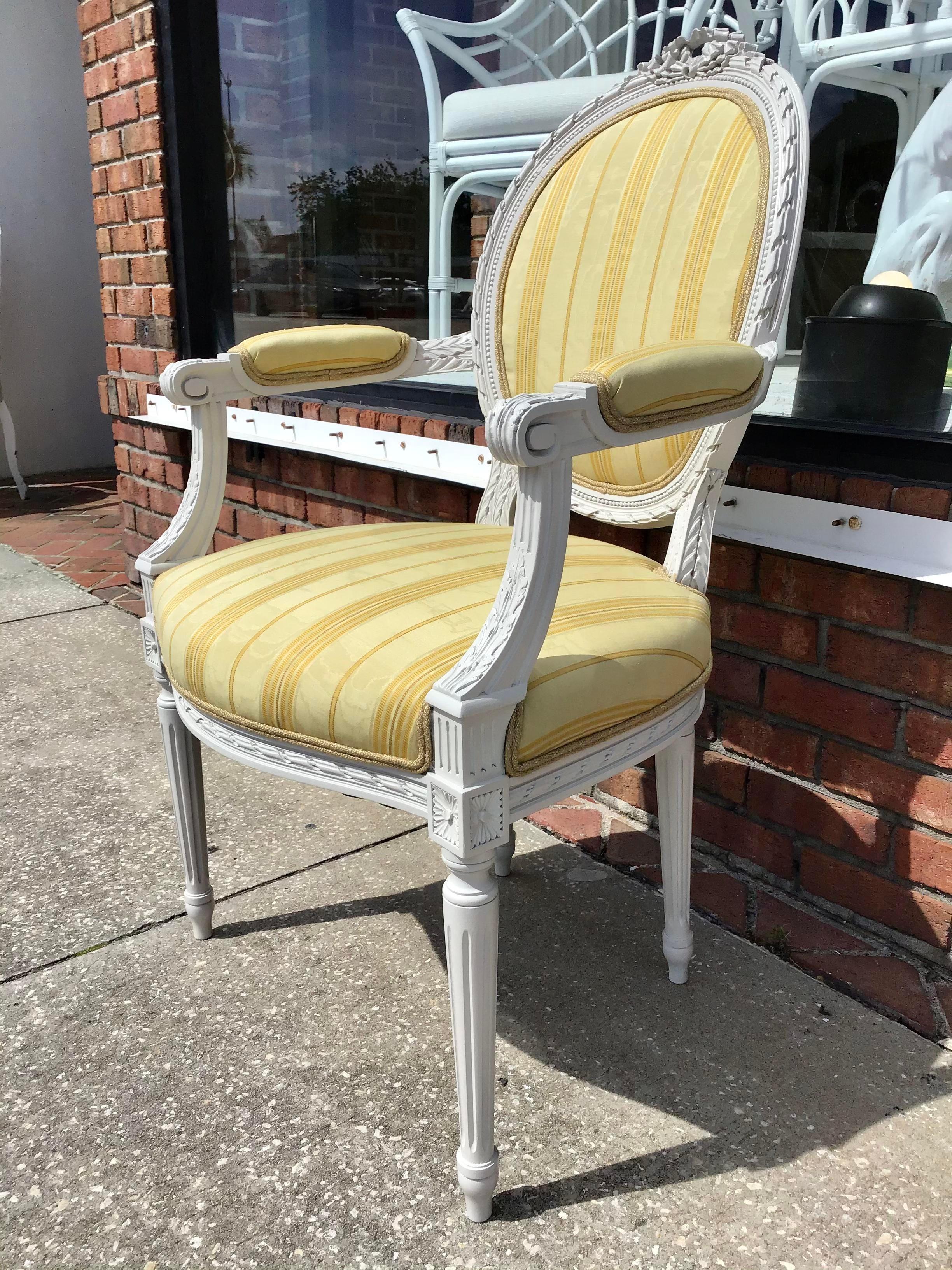 19th Century Classic French Louis XVI Fauteuil Arm Chair For Sale