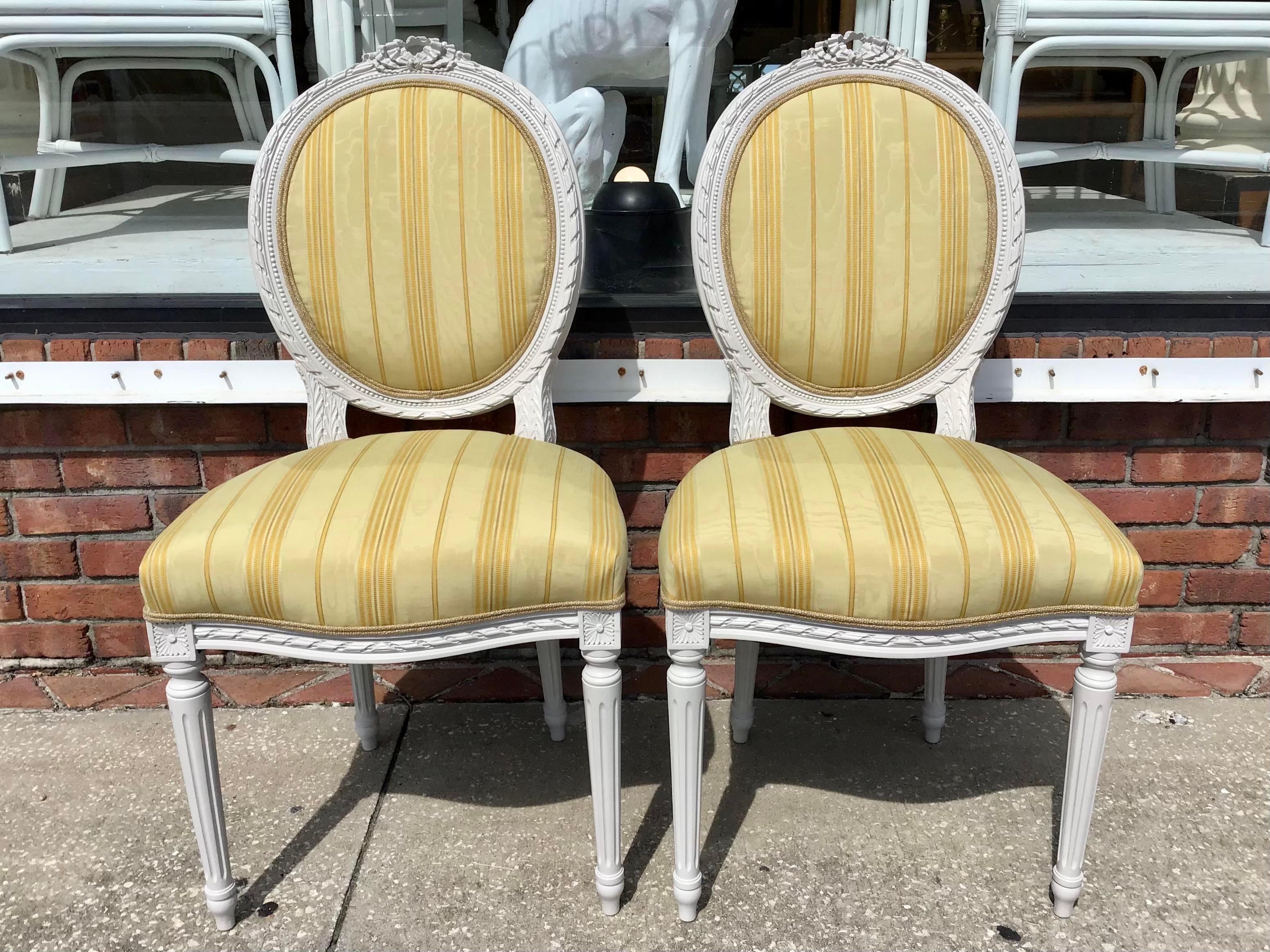 Classic French Louis XVI Side Chairs, a Pair In Good Condition For Sale In Los Angeles, CA