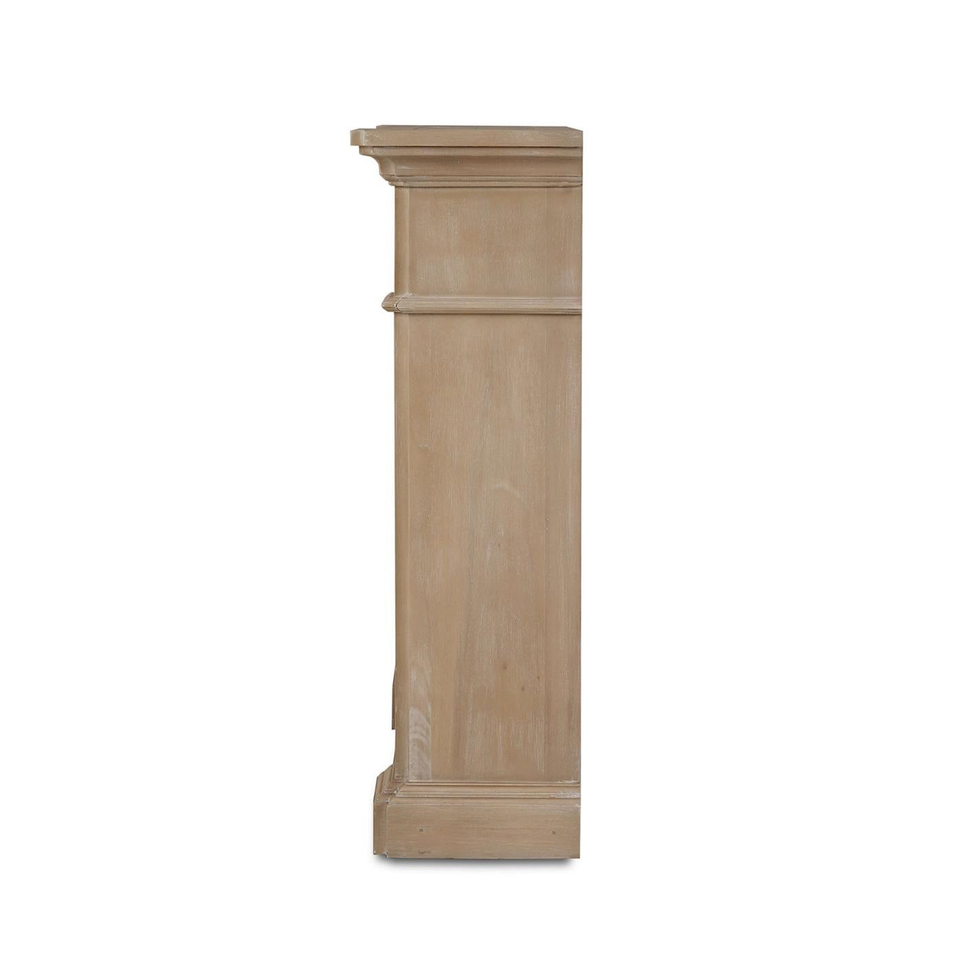Asiatico Credenza classica francese di piccole dimensioni in vendita