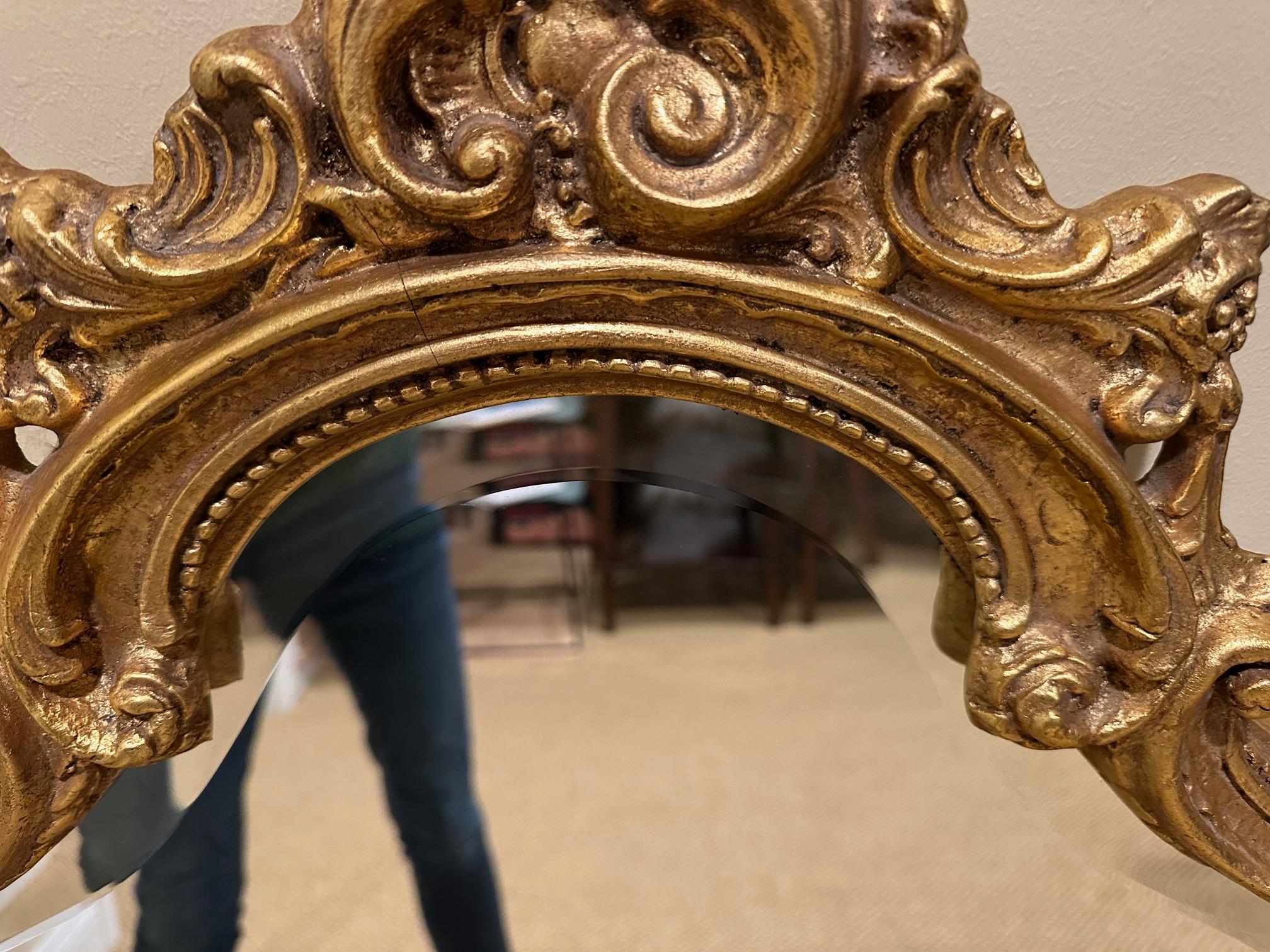 Louis XVI Miroir classique de style français de Friedman Brothers en vente