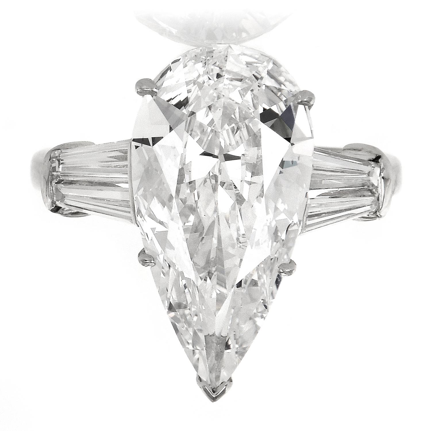 Klassischer GIA 6,16 Karat D-VS1 Diamant-Verlobungsring in Birnenform Damen im Angebot