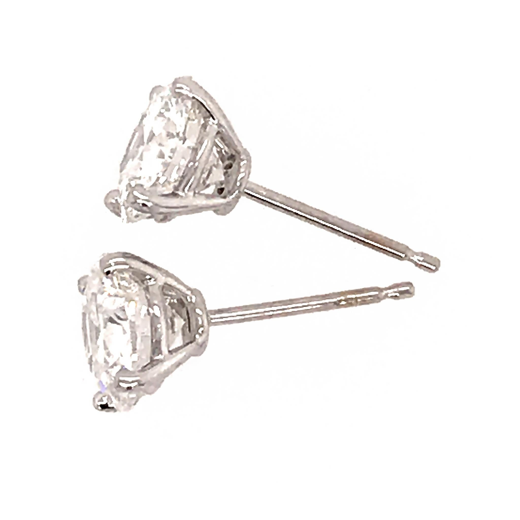 GIA Report Numbers: 2145622043 and 2125827446
Diamond: 1.66 ct and 1.69 ct
Color: F
Clarity: SI2