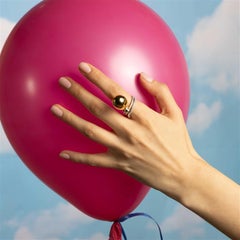 Classic Gold Balloon Ring in 18K White Gold