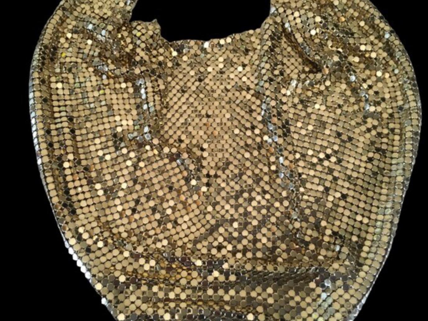 Classic Gold Chain Mail Bib Necklace by Designer Whiting and Davis In Excellent Condition For Sale In Dordogne, FR