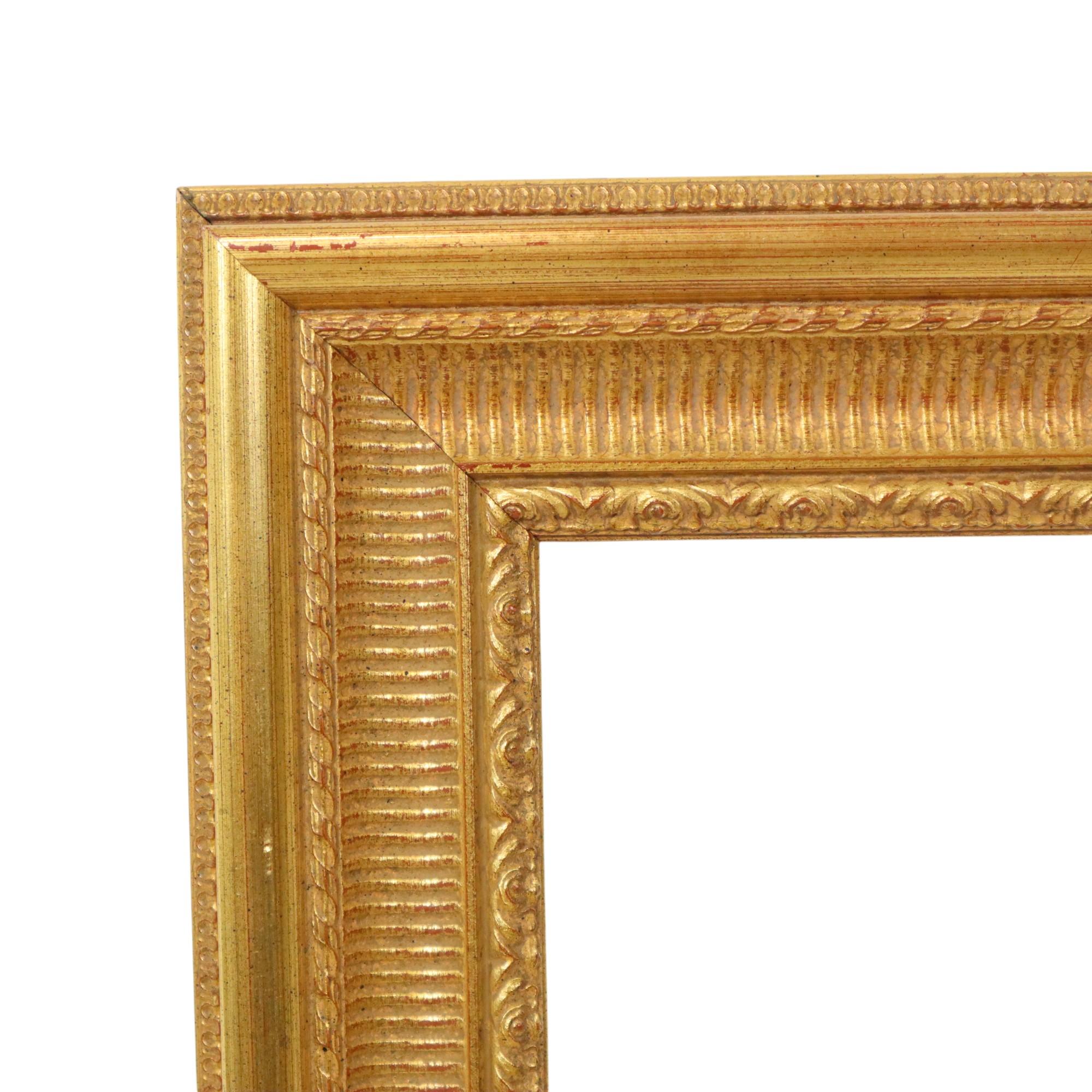 Classic Gold-Colored Wooden Baroque Rococo Style Frame 63x53cm In Good Condition For Sale In Poperinge, BE