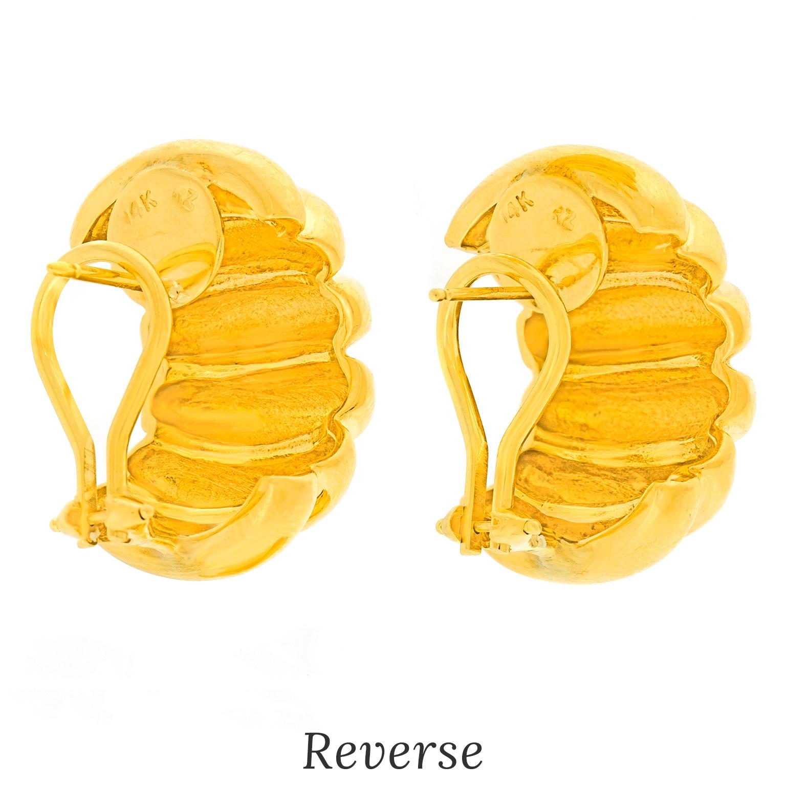 Classic Gold Earrings For Sale 3
