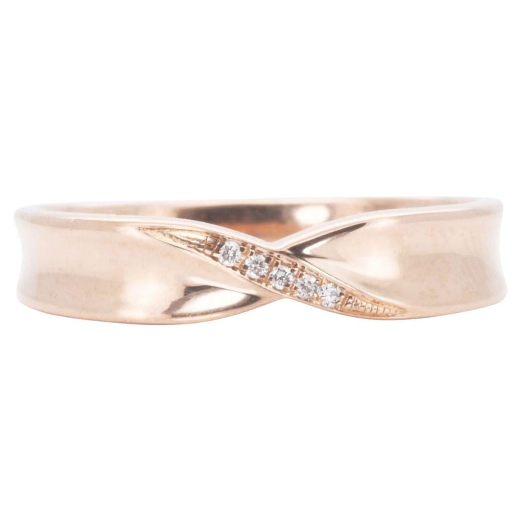 Classic Gold Ring with Natural Diamonds For Sale