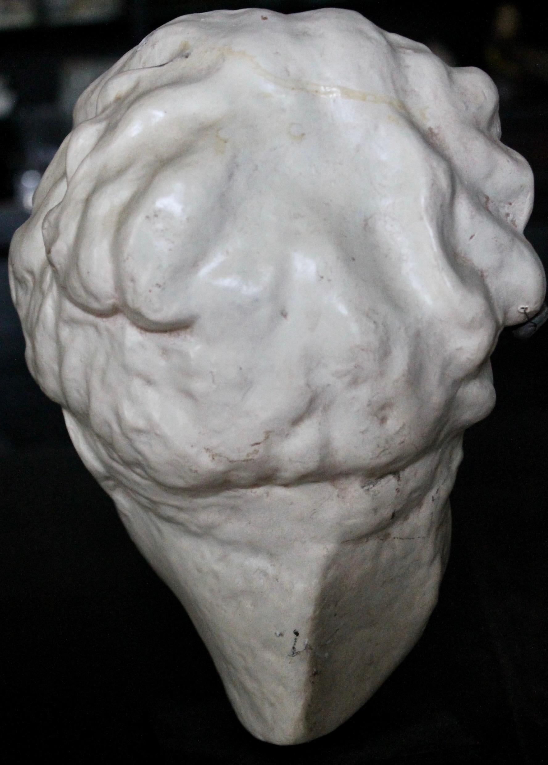 Moulage Reproduction en plâtre d'une tête grecque classique
