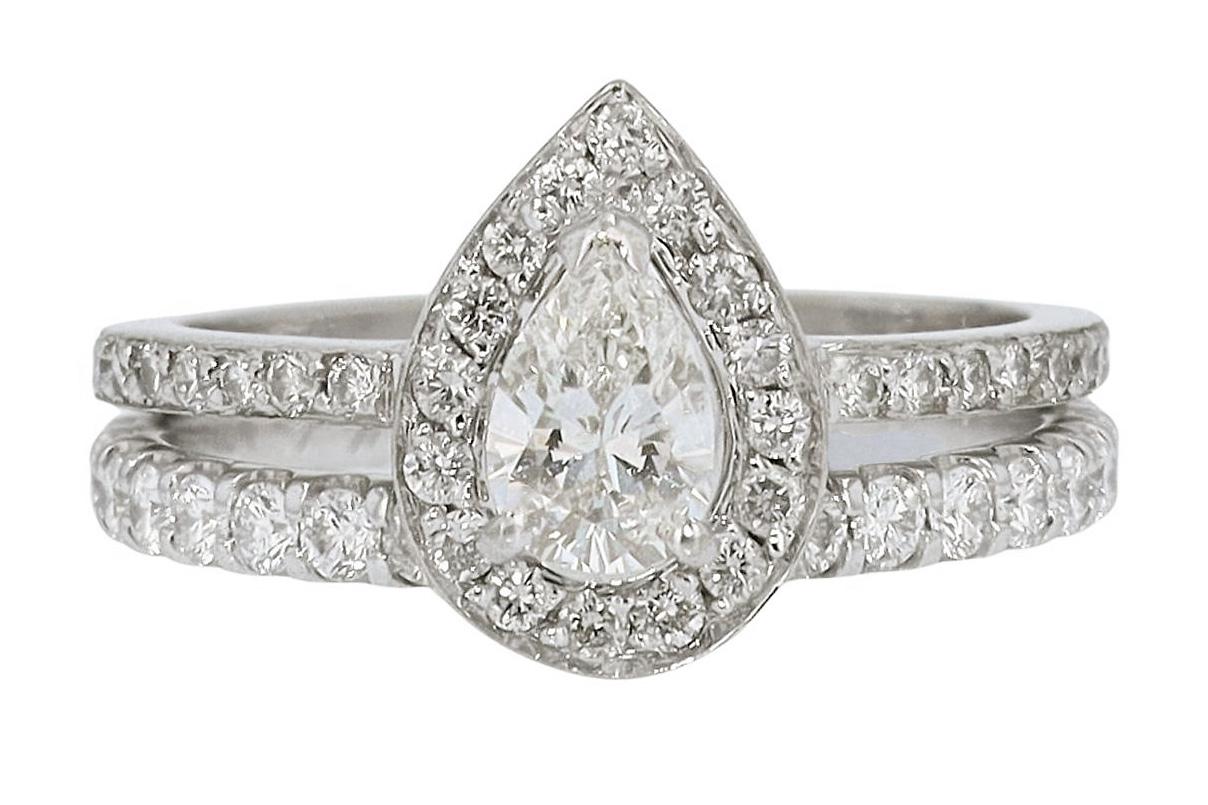 Classic Halo Pear Shape Diamond Engagement Ring In Good Condition For Sale In Santa Barbara, CA