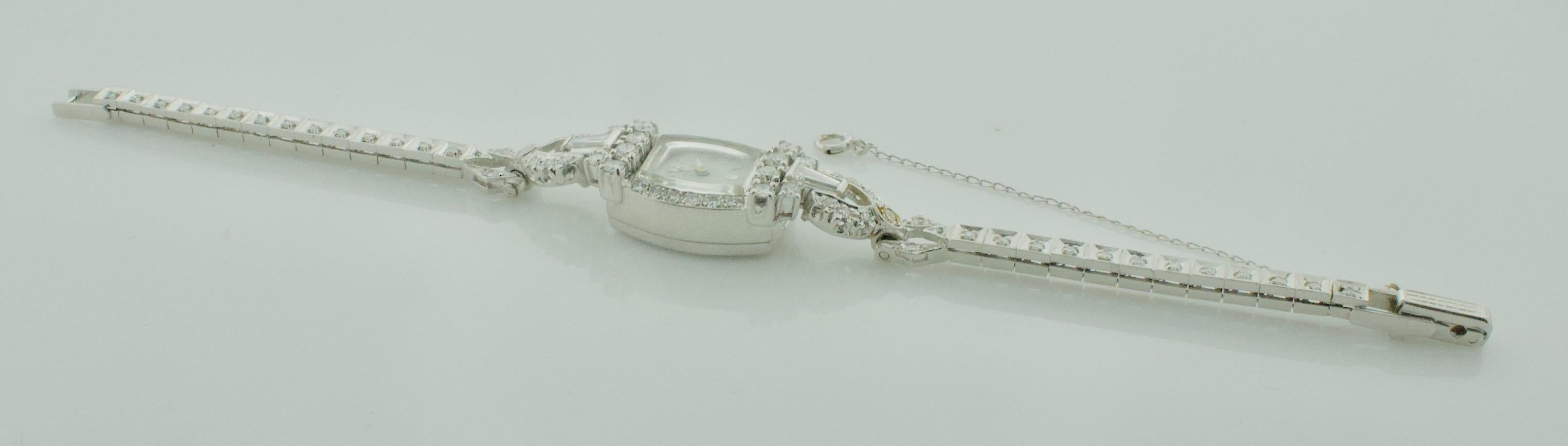 Klassische klassische Hamilton-Platin-Diamant-Uhr, ca. 1930er Jahre 1,55 Karat (Baguetteschliff) im Angebot