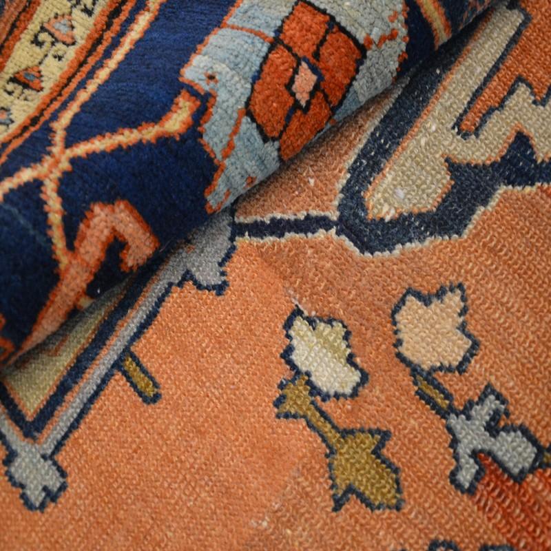 Early 20th Century Classic handmade Serapy design in late 19th century woolen pattern, circa 1900 For Sale