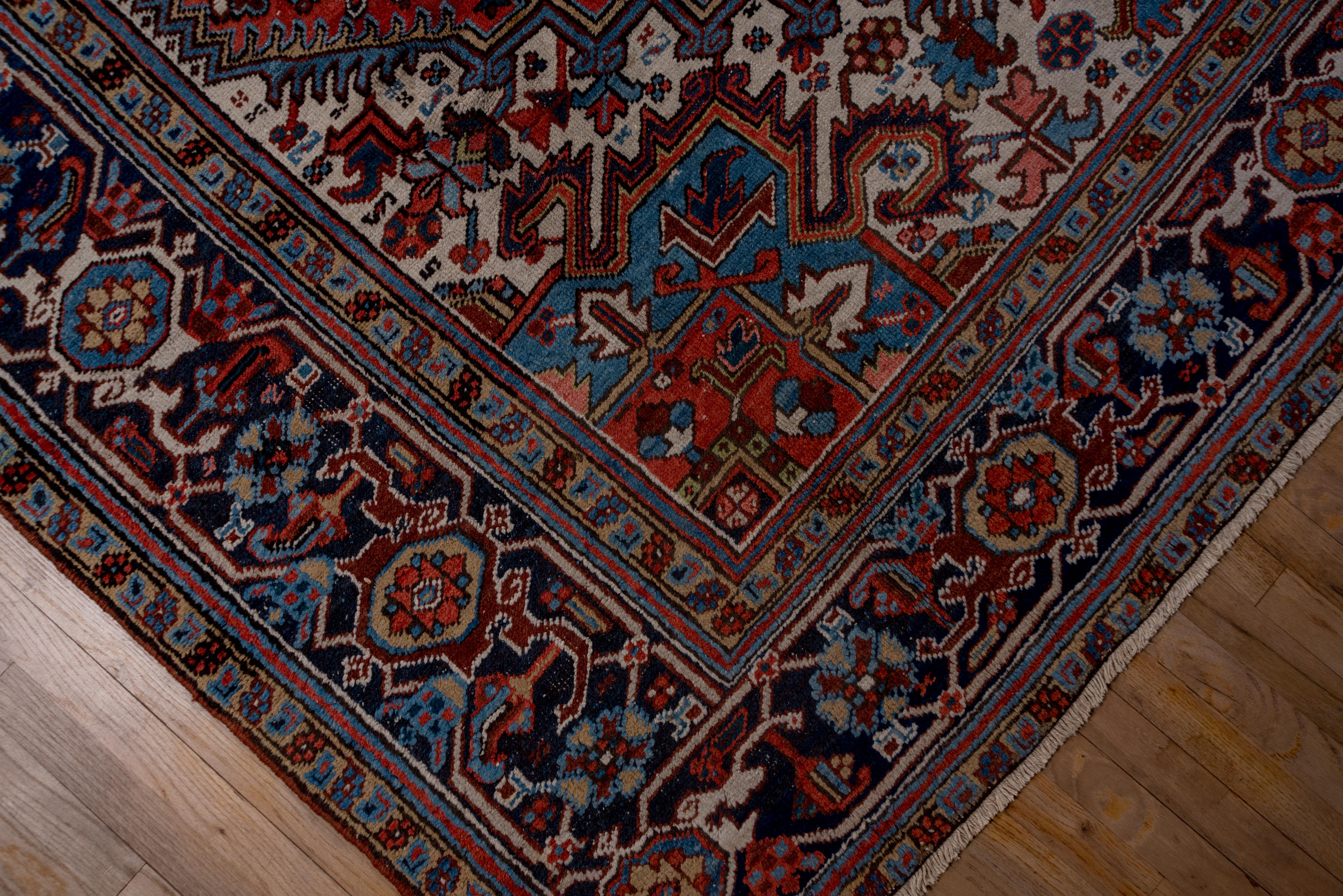 Hand-Knotted Classic Heriz Carpet, circa 1930s For Sale
