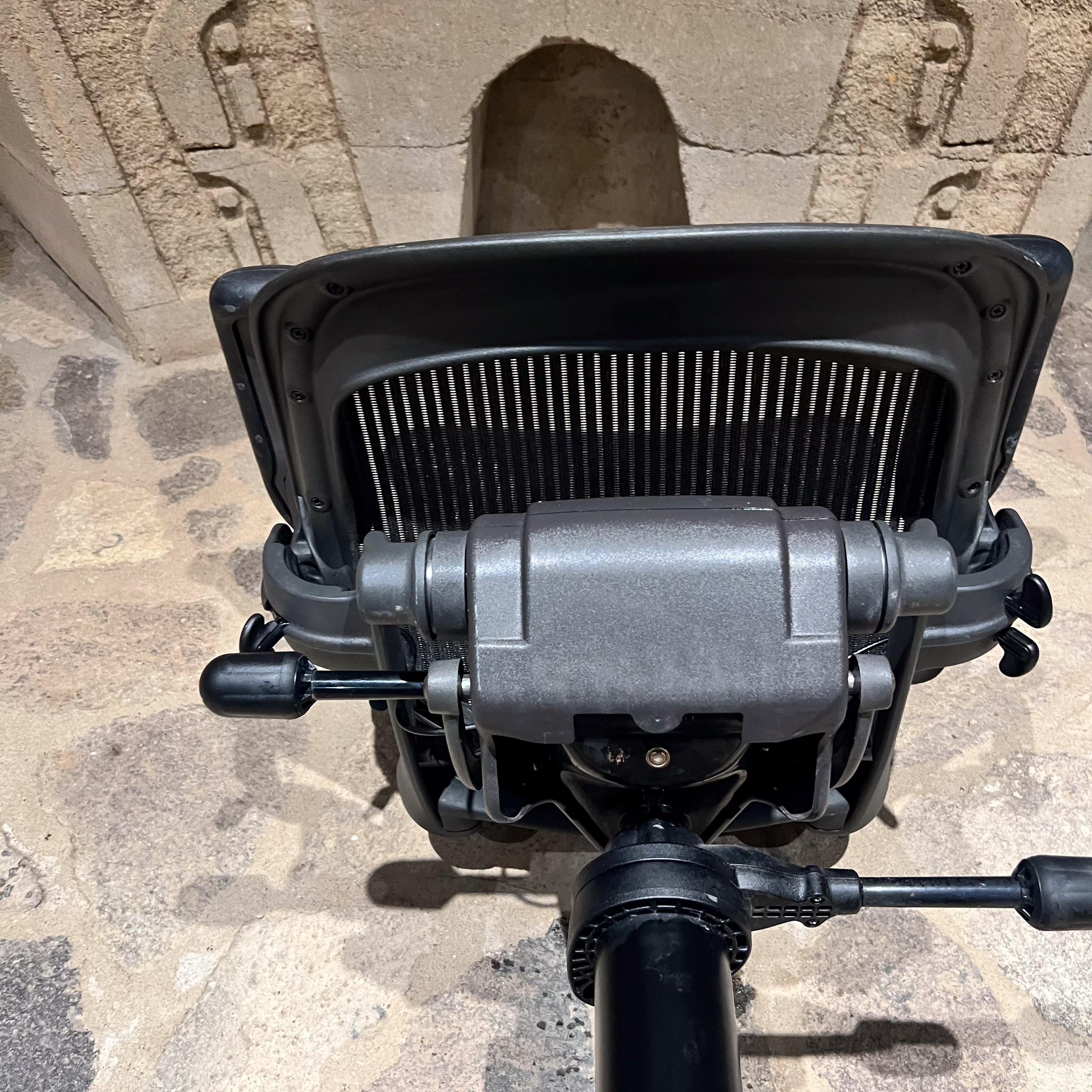 Sedia classica A. Miller Sgabello con braccioli regolabile in vendita 8