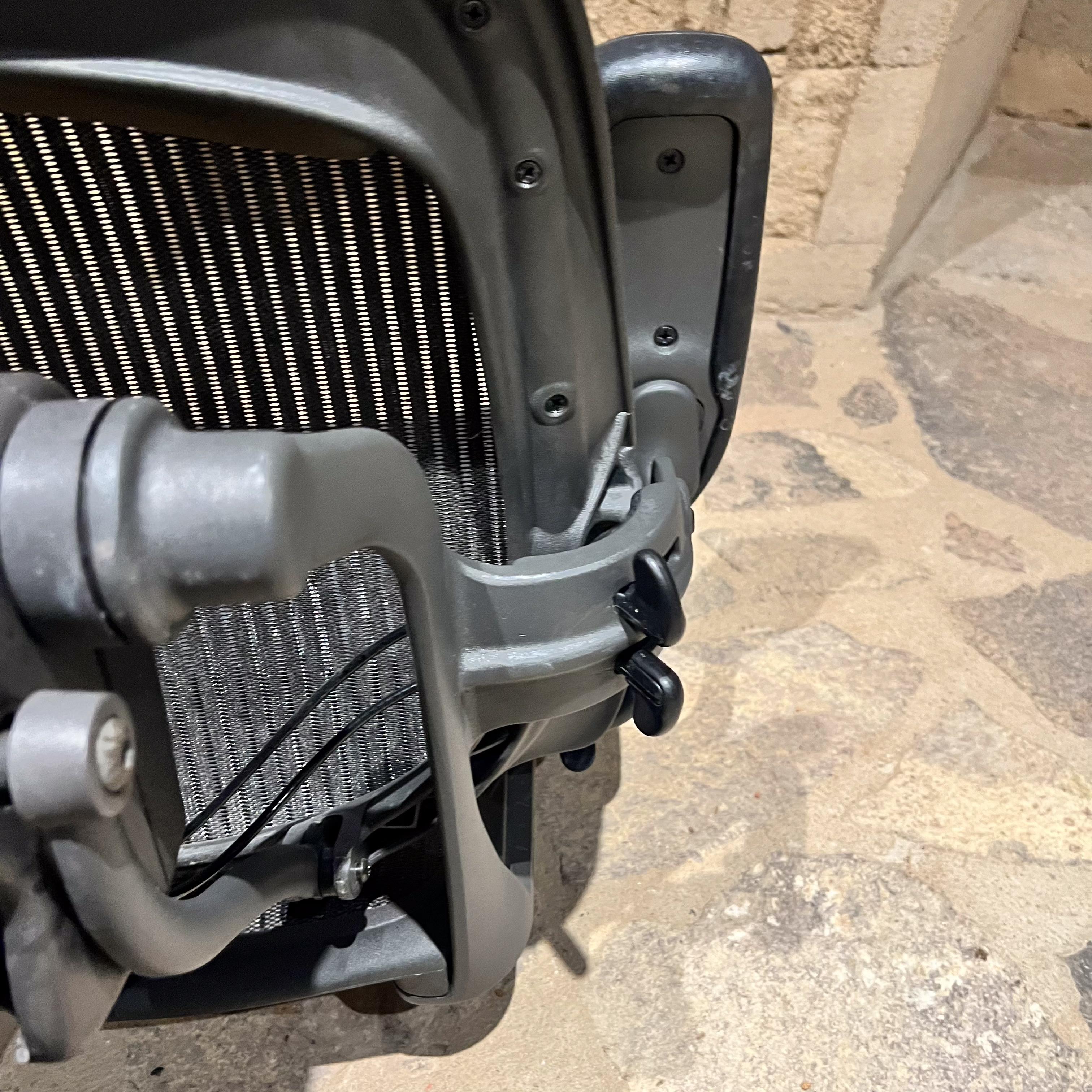 Sedia classica A. Miller Sgabello con braccioli regolabile in vendita 11