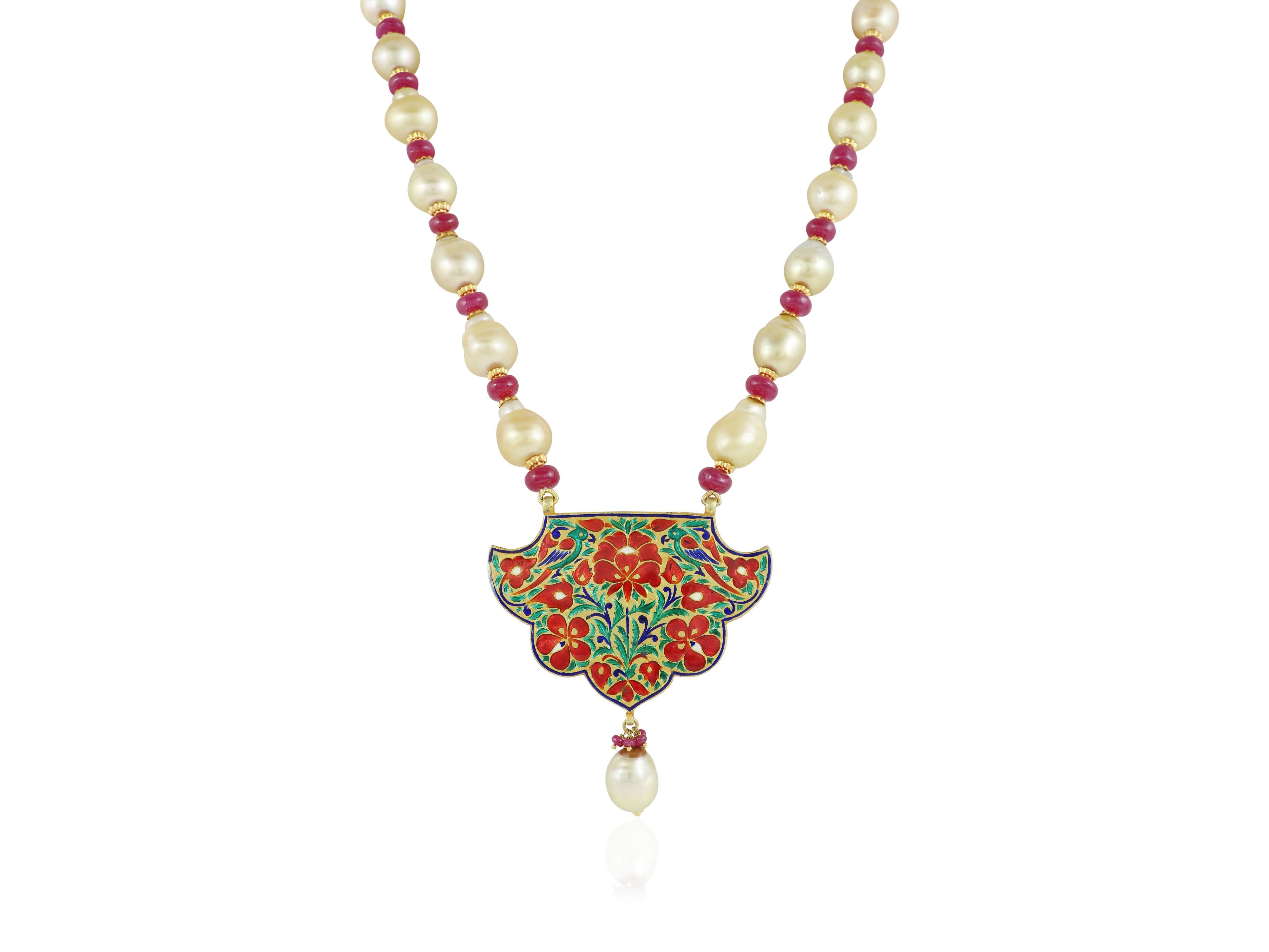 Classic Indian wedding jewellery, Navratna gold and diamond polki pendant For Sale 1