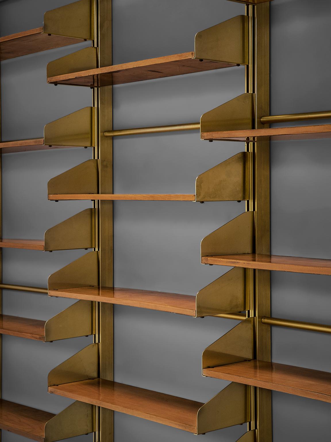 Classic Italian Brassed and Teak Wall Unit by Feal In Good Condition In Waalwijk, NL