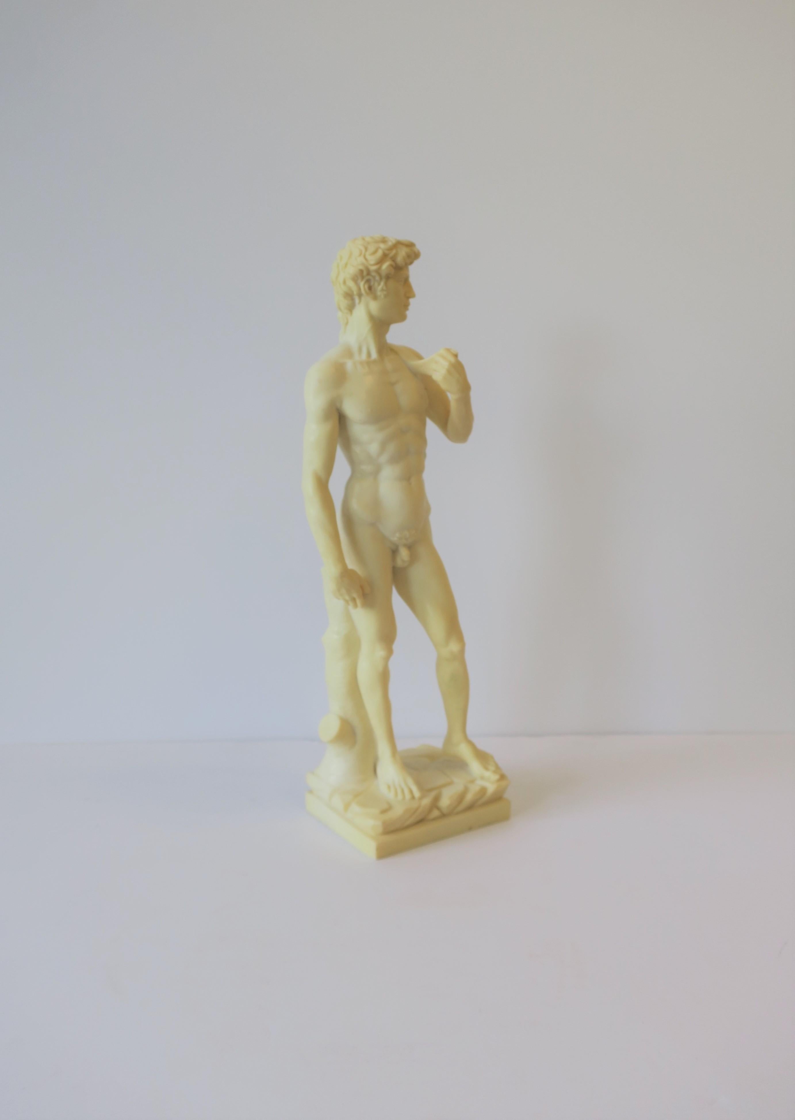 Italienische römische Skulptur des David (Gegossen) im Angebot