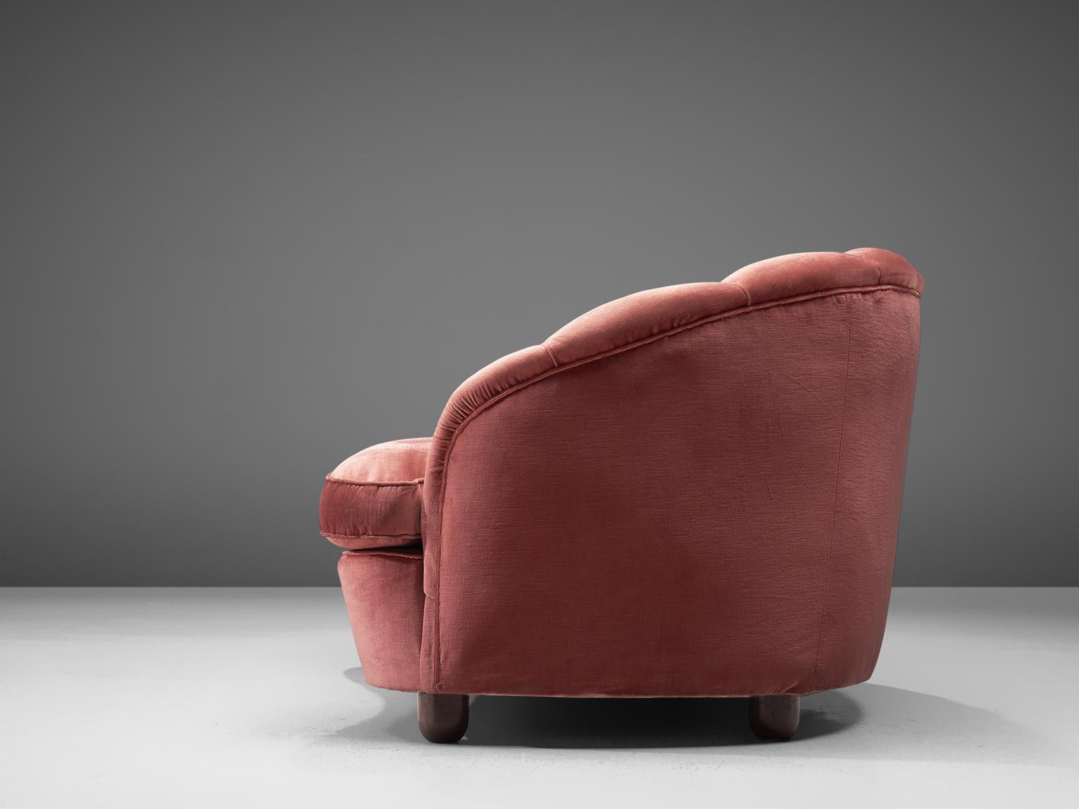 Mid-20th Century Classic Italian Sofa in Pink Velvet