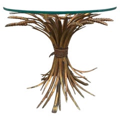 Mesa clásica italiana de vaina de trigo como la vista en el apartamento de Coco Chanel.