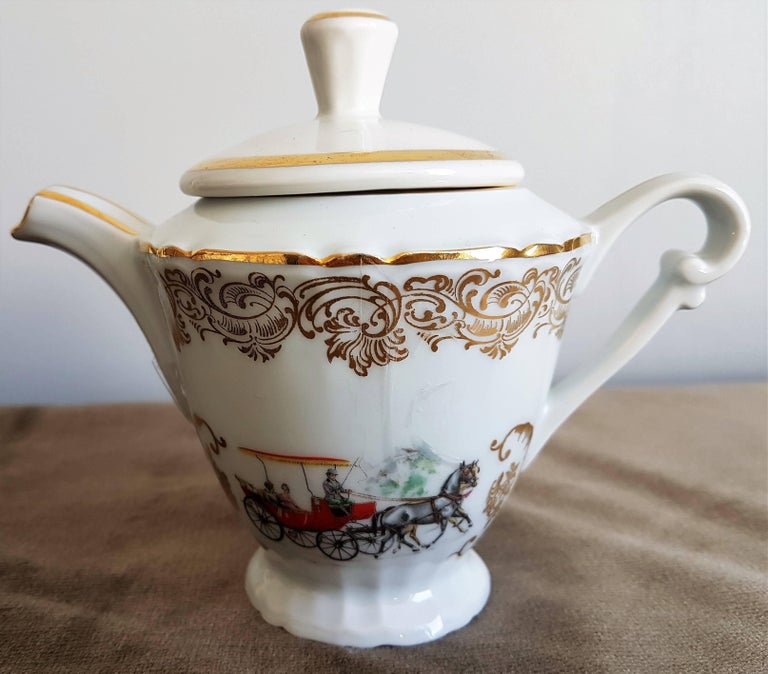 Classic Italian White and Gold Fine Porcelain Tea Set For Sale at 1stDibs