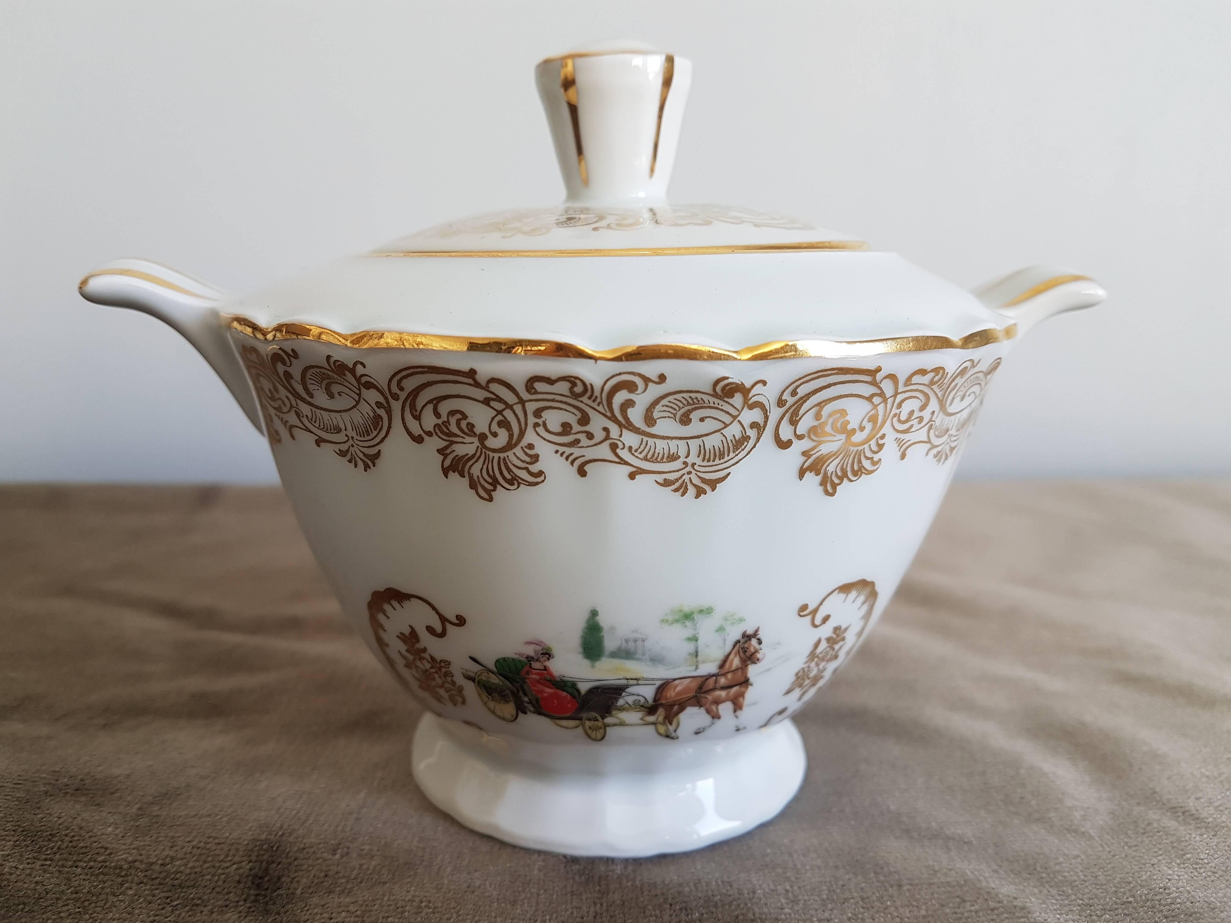 Klassisches italienisches Teeset aus feinem Porzellan in Weiß und Gold im Zustand „Gut“ im Angebot in Paris, FR