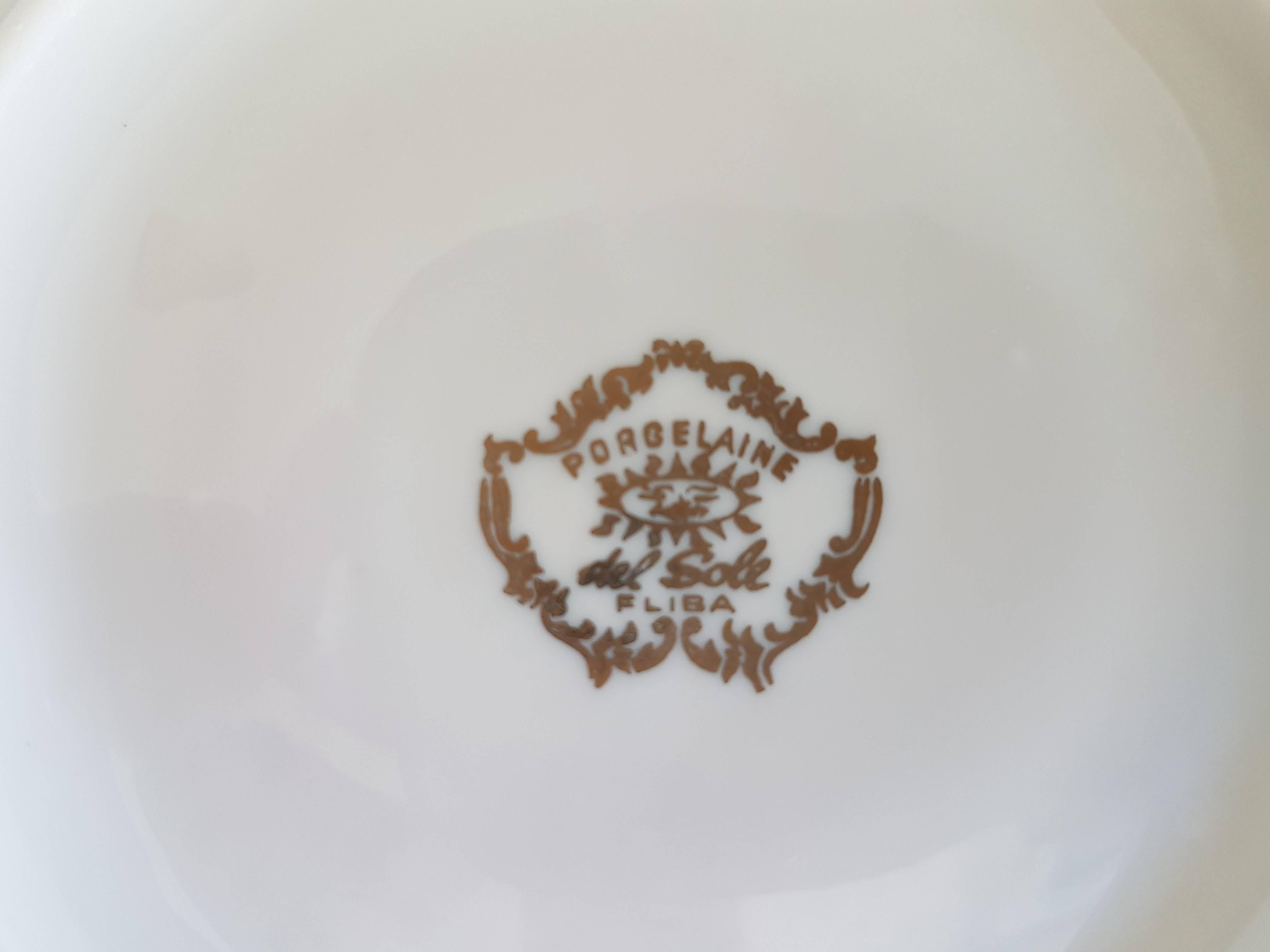 Classic Italian White and Gold Fine Porcelain Tea Set For Sale 1