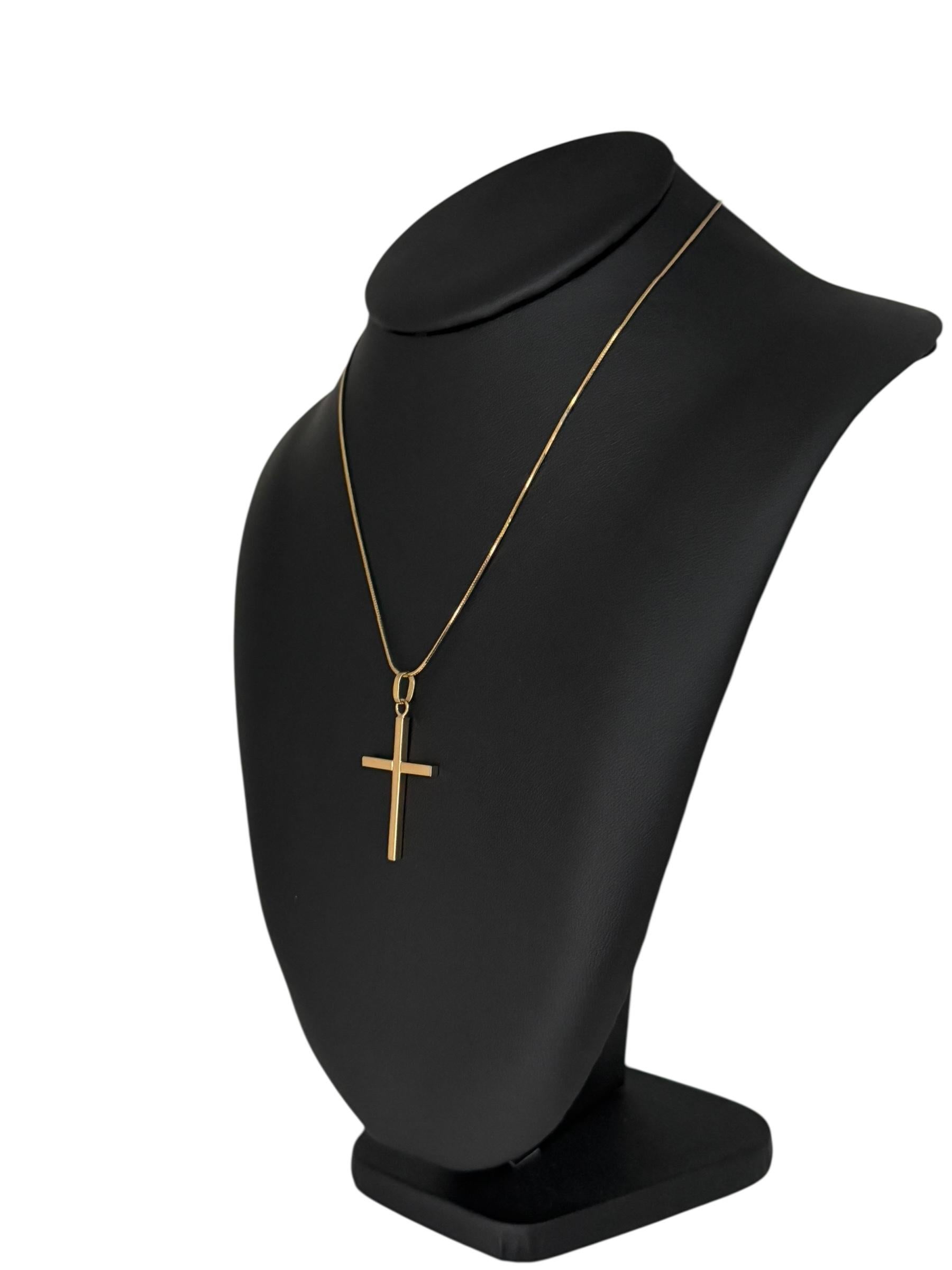 Femenino o masculino Classic Italian Yellow and White Gold Cross en venta