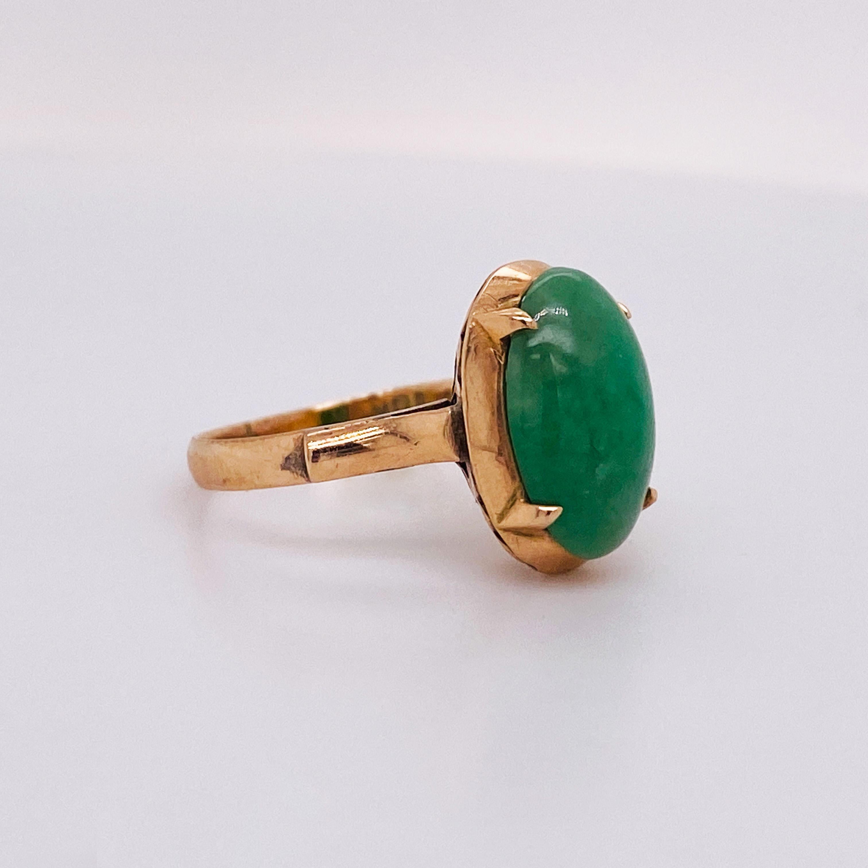 Oval Cut Classic Jade Oval Cabochon Ring 18k Yellow Gold, 2.38 Carats Everyday Style (Lv)