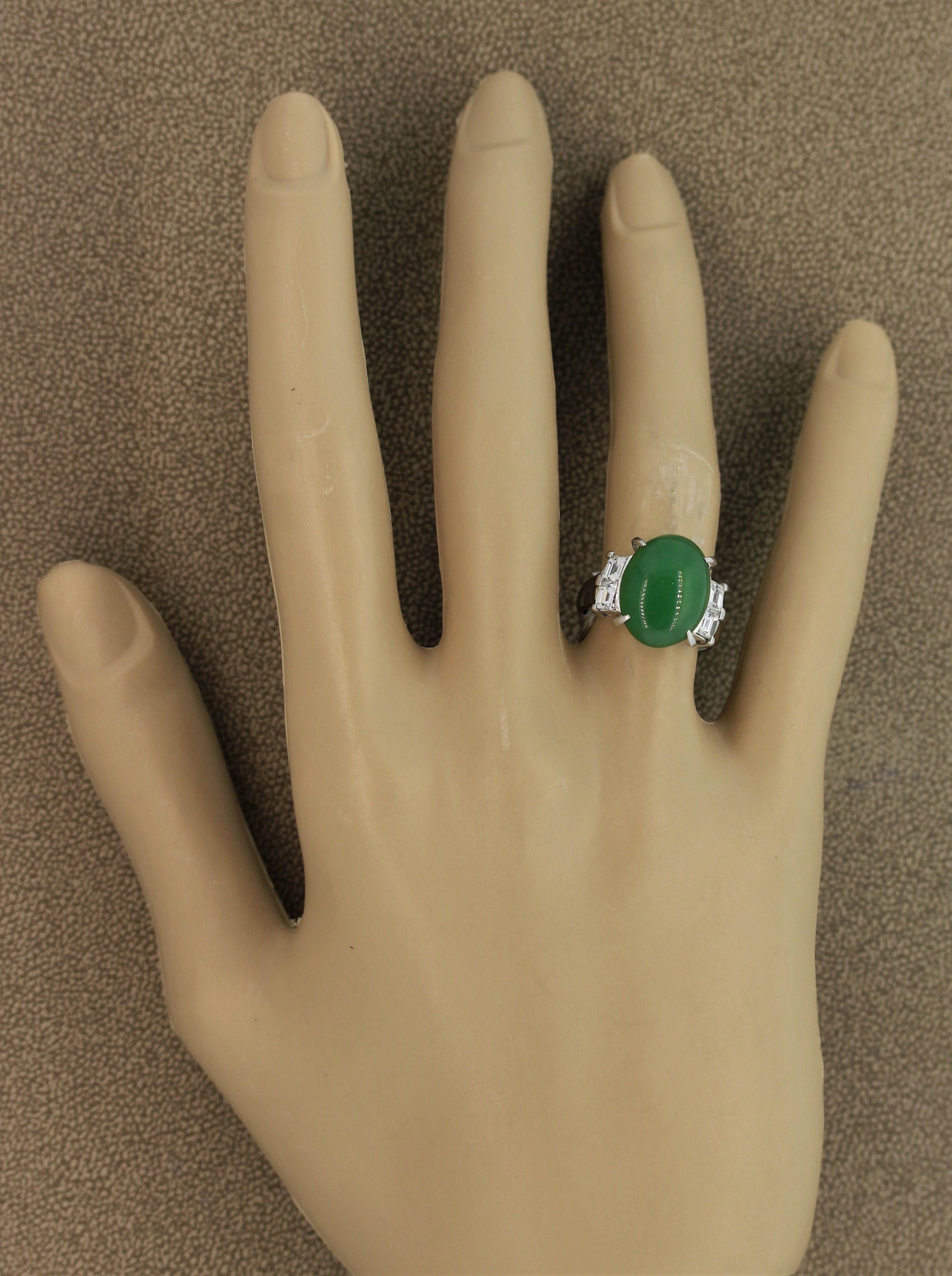 Women's Classic Jadeite Jade Diamond Platinum Ring For Sale