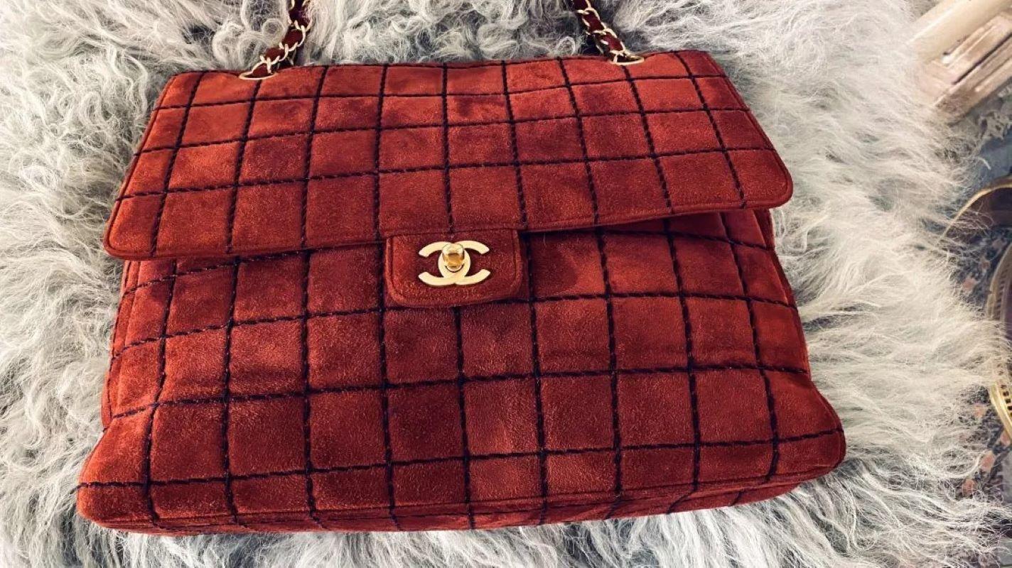 Brown Classic Jumbo Chanel Knit Flap Burgundy Shoulder / Hand bag For Sale