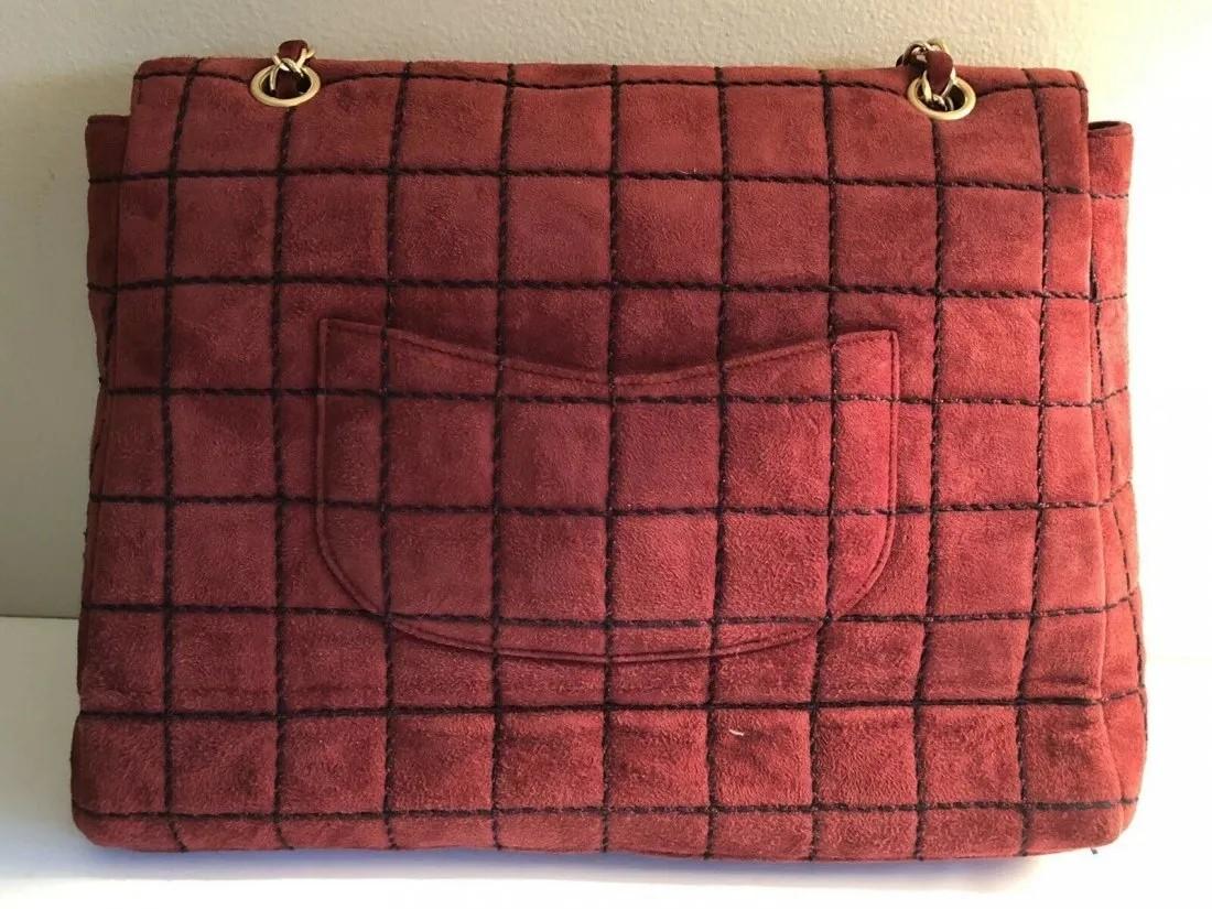 Women's Classic Jumbo Chanel Knit Flap Burgundy Shoulder / Hand bag For Sale