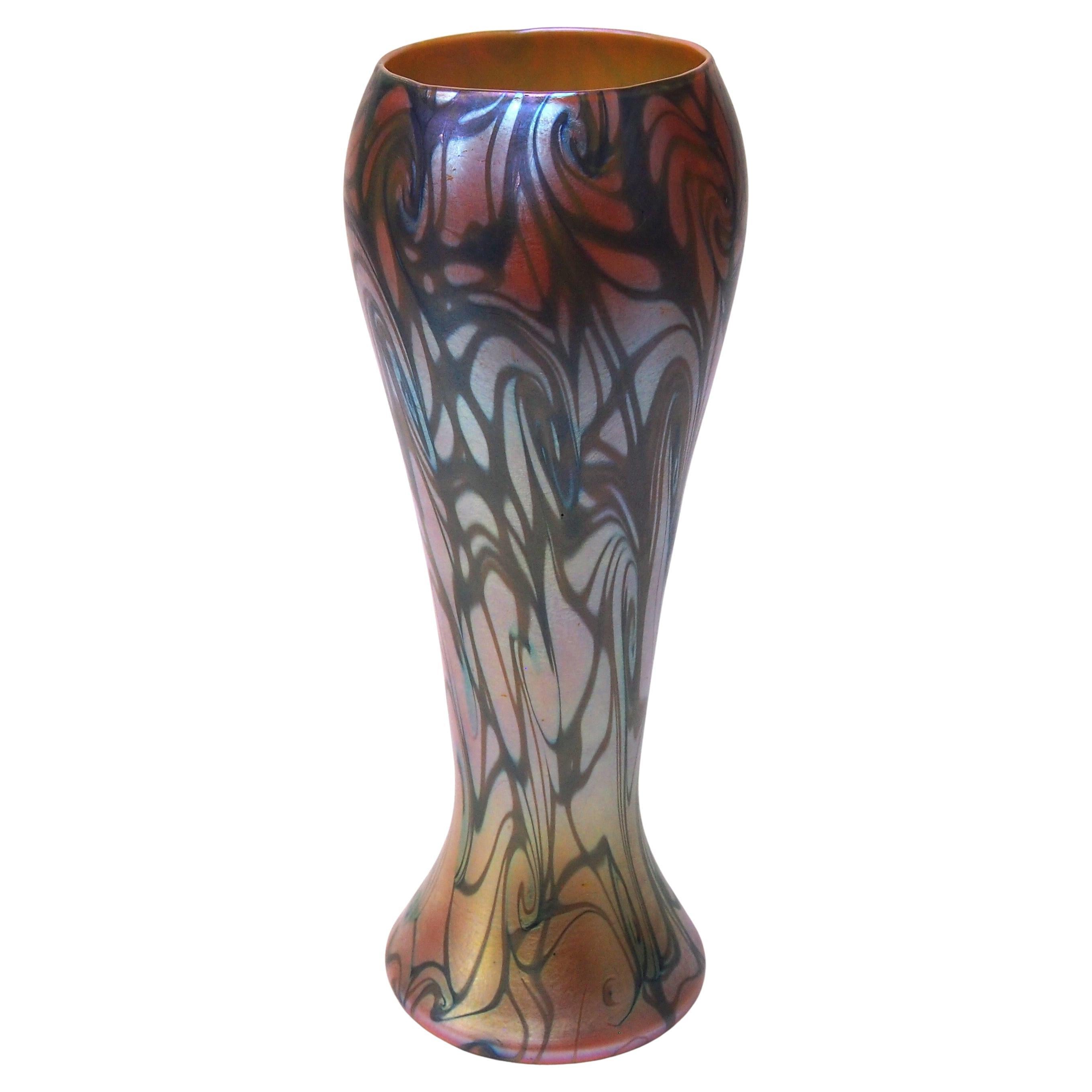 Classic 'King Tut' Quezal American Glass Vase c 1910
