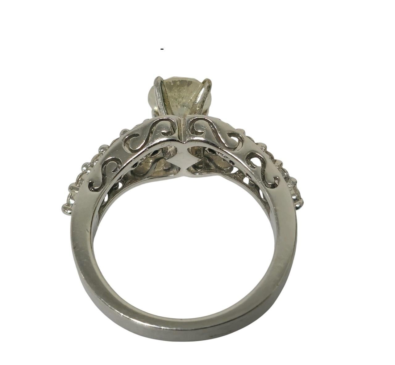 Brilliant Cut Classic Ladies 1.50 CT Diamond & 14K Gold Ring For Sale