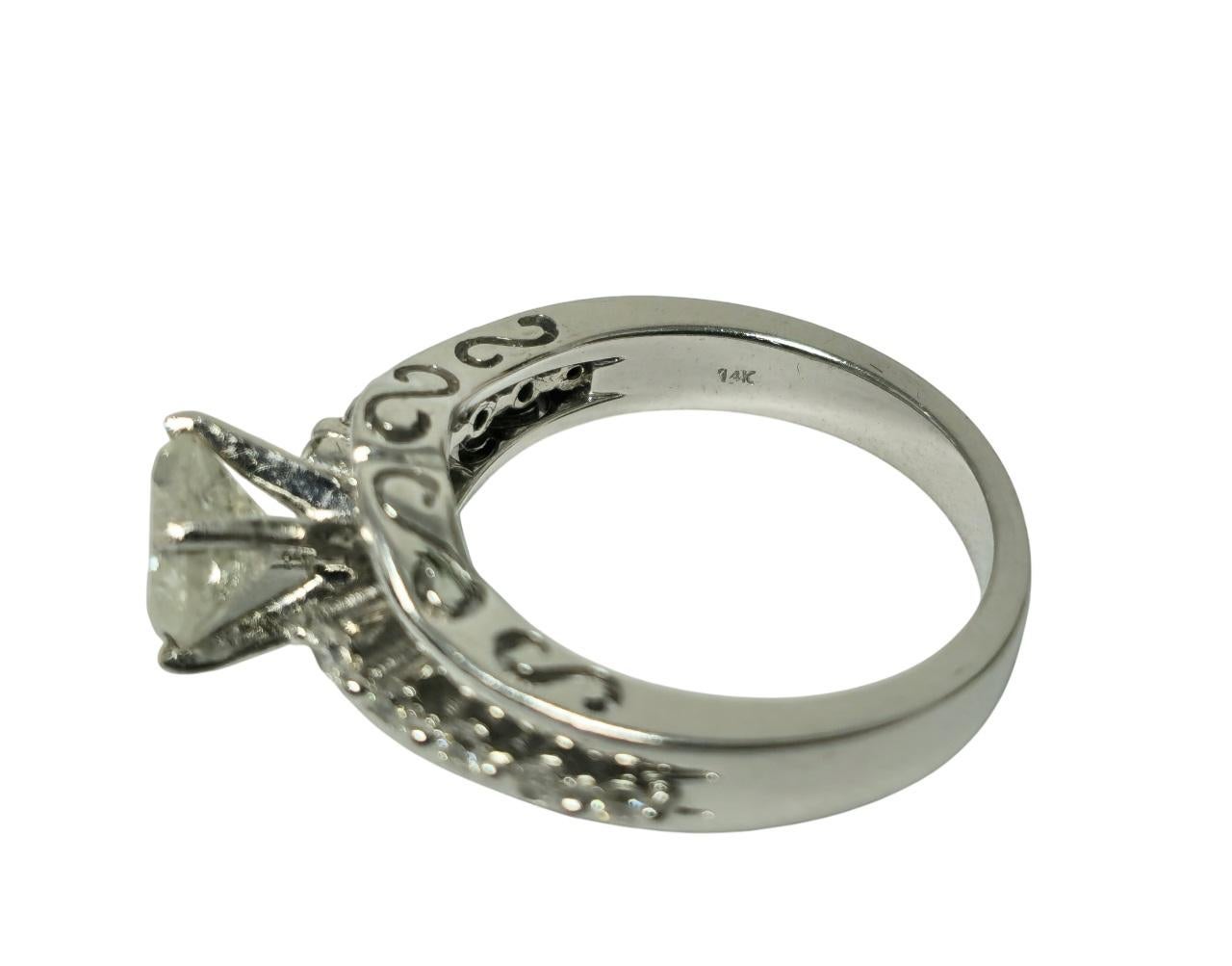 Women's Classic Ladies 1.50 CT Diamond & 14K Gold Ring For Sale