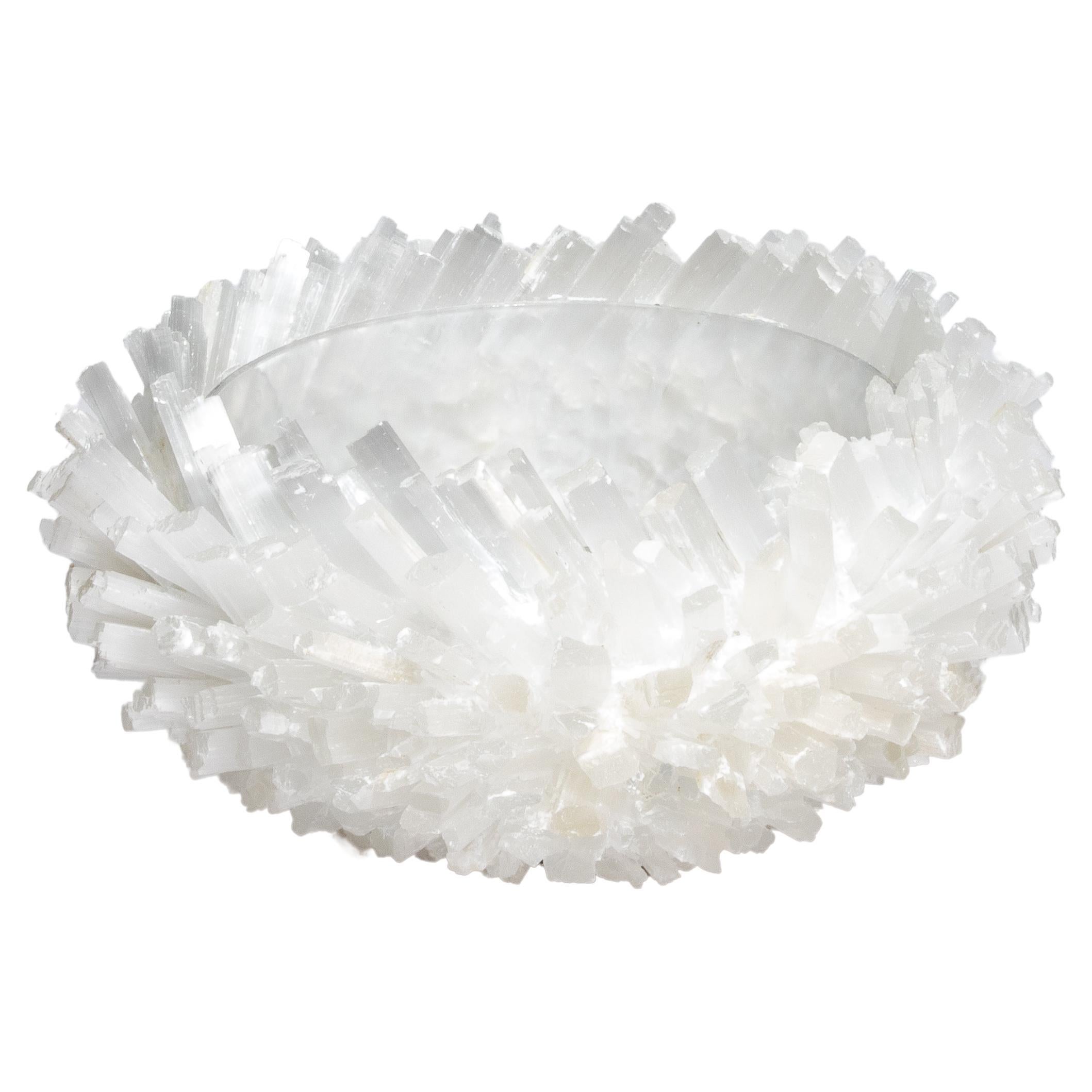 Ciotola grande classica in selenite di Kathryn McCoy in vendita