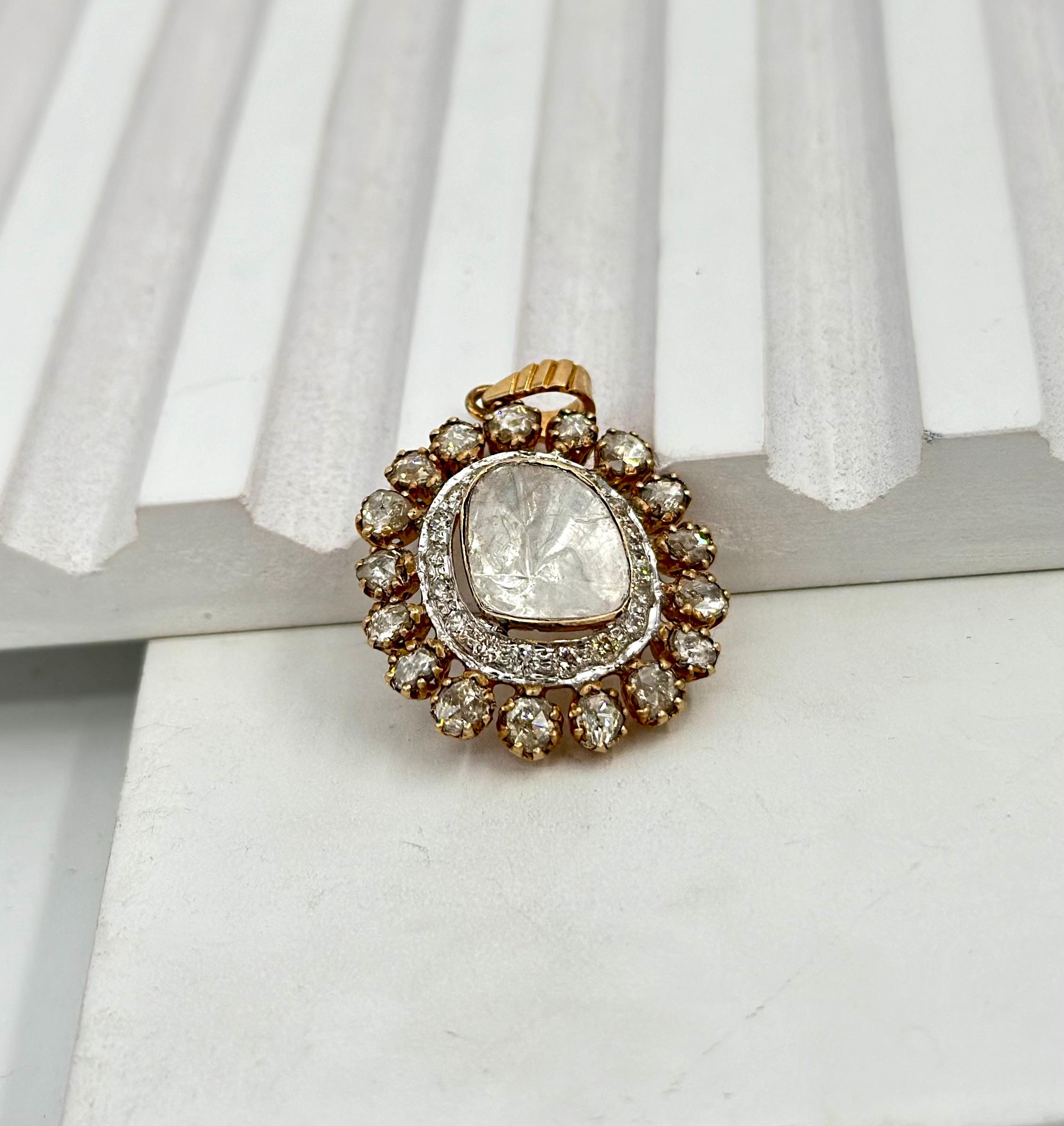 Classic large Uncut diamond brilliant and rose cut diamonds solid gold pendant In New Condition For Sale In Delhi, DL