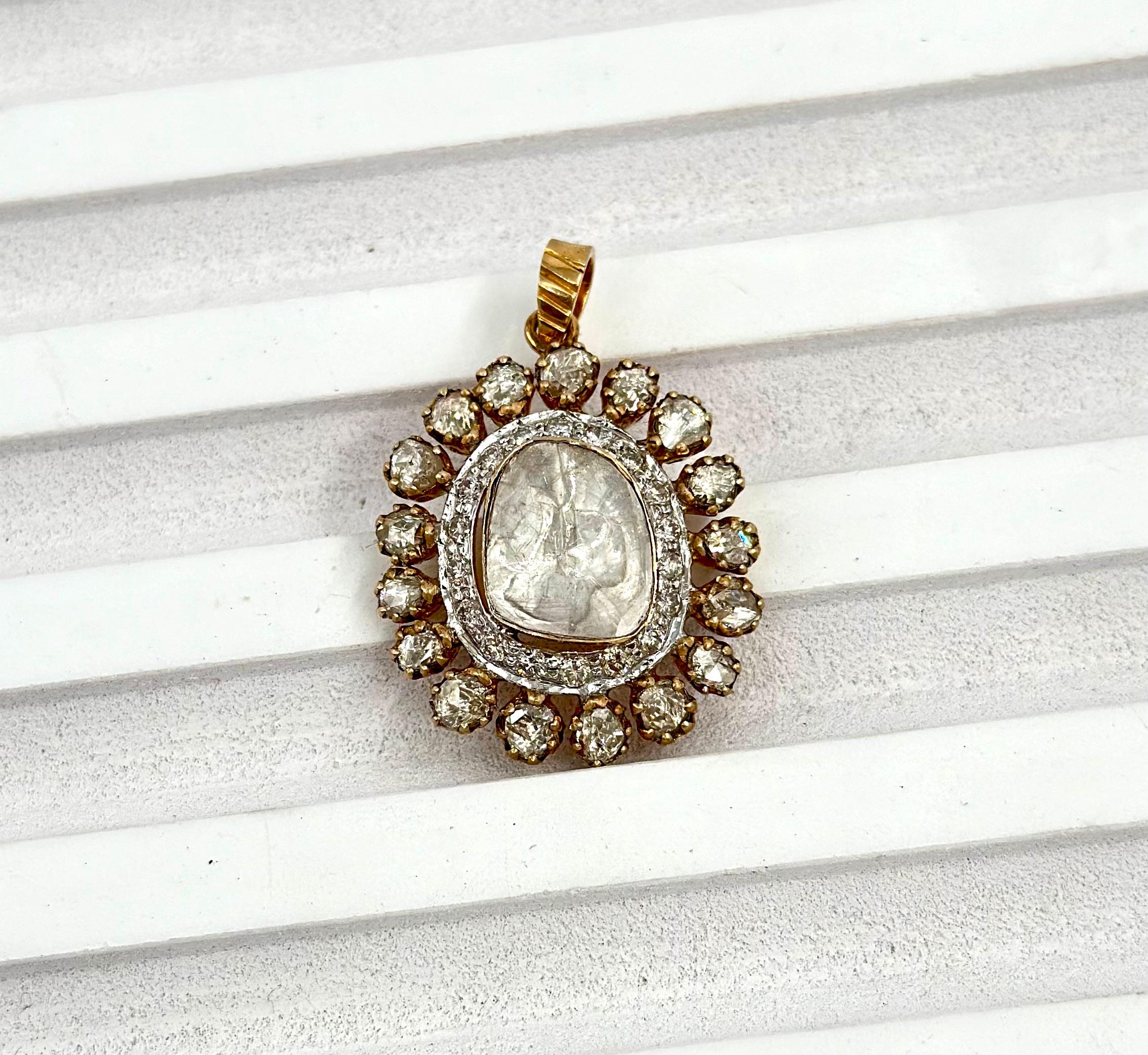 Classic large Uncut diamond brilliant and rose cut diamonds solid gold pendant For Sale 4