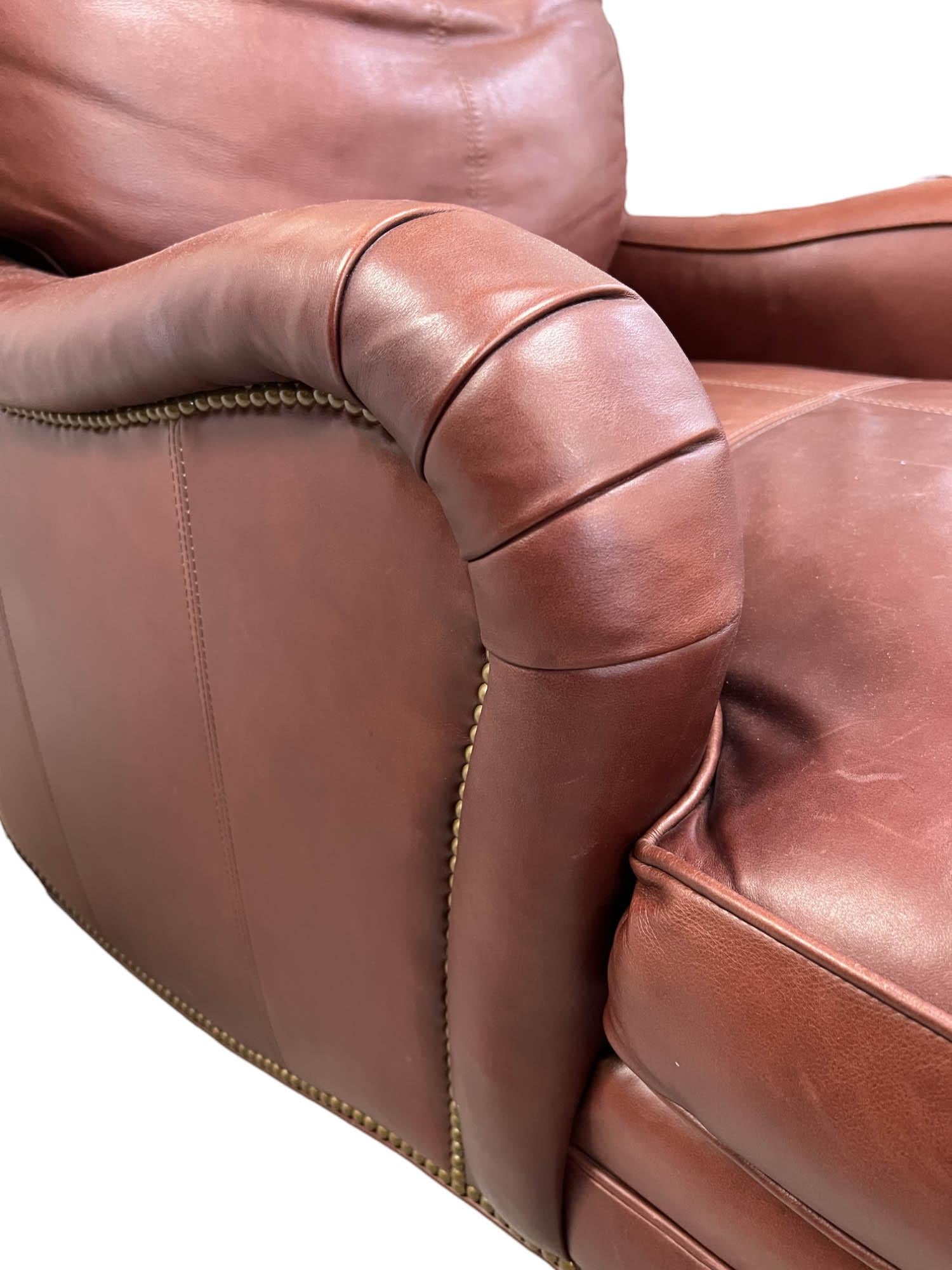 Chaise longue en cuir Classic en vente 7