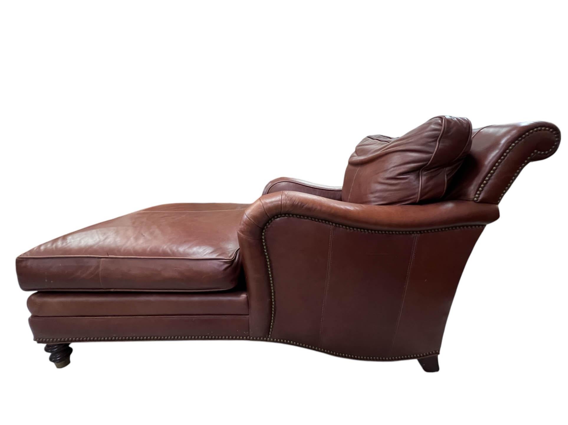 Chaise longue en cuir Classic Bon état - En vente à North Palm Beach, FL