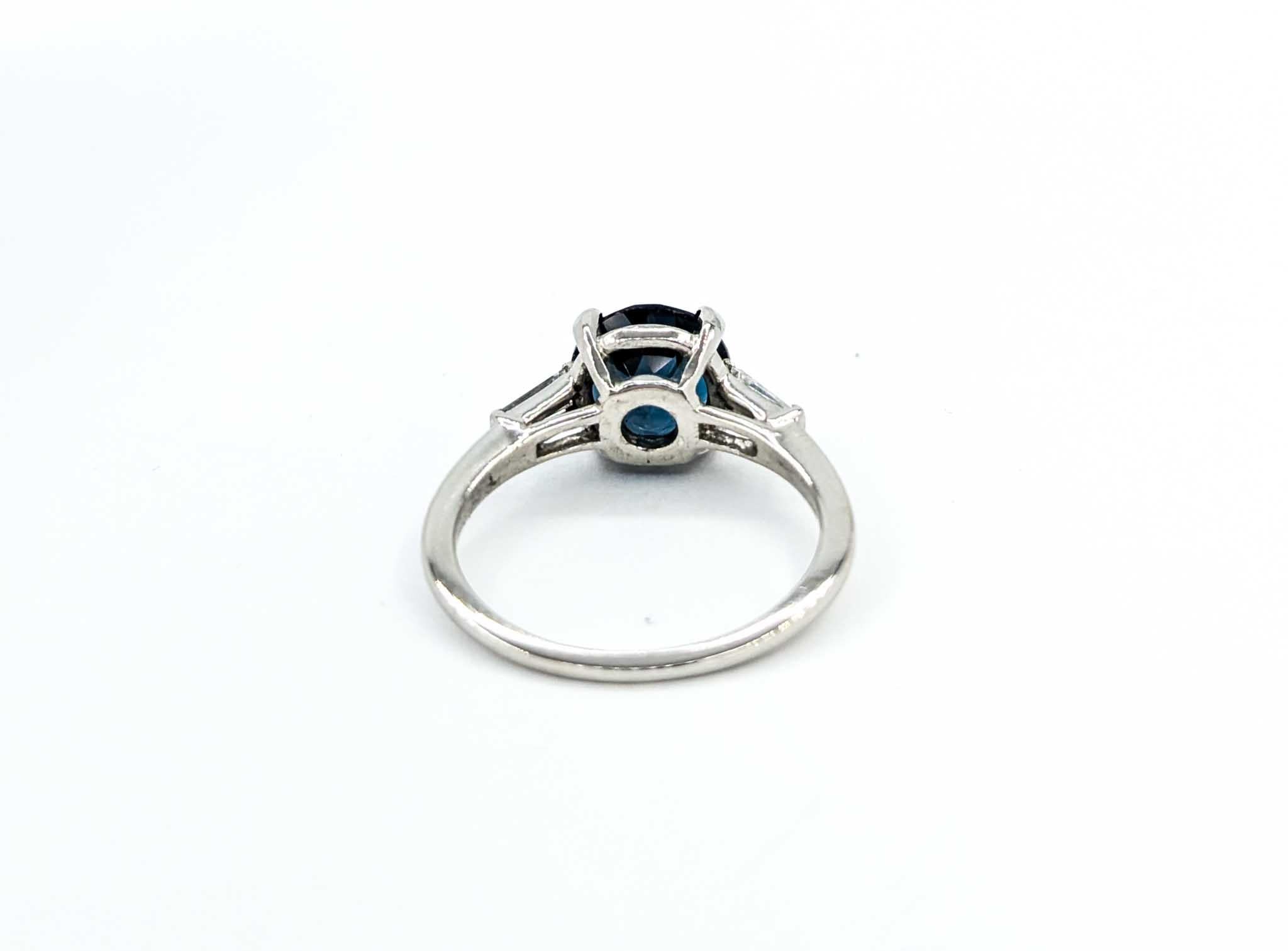 Klassischer Londoner Blautopas & Diamant-Cocktailring aus Platin Damen