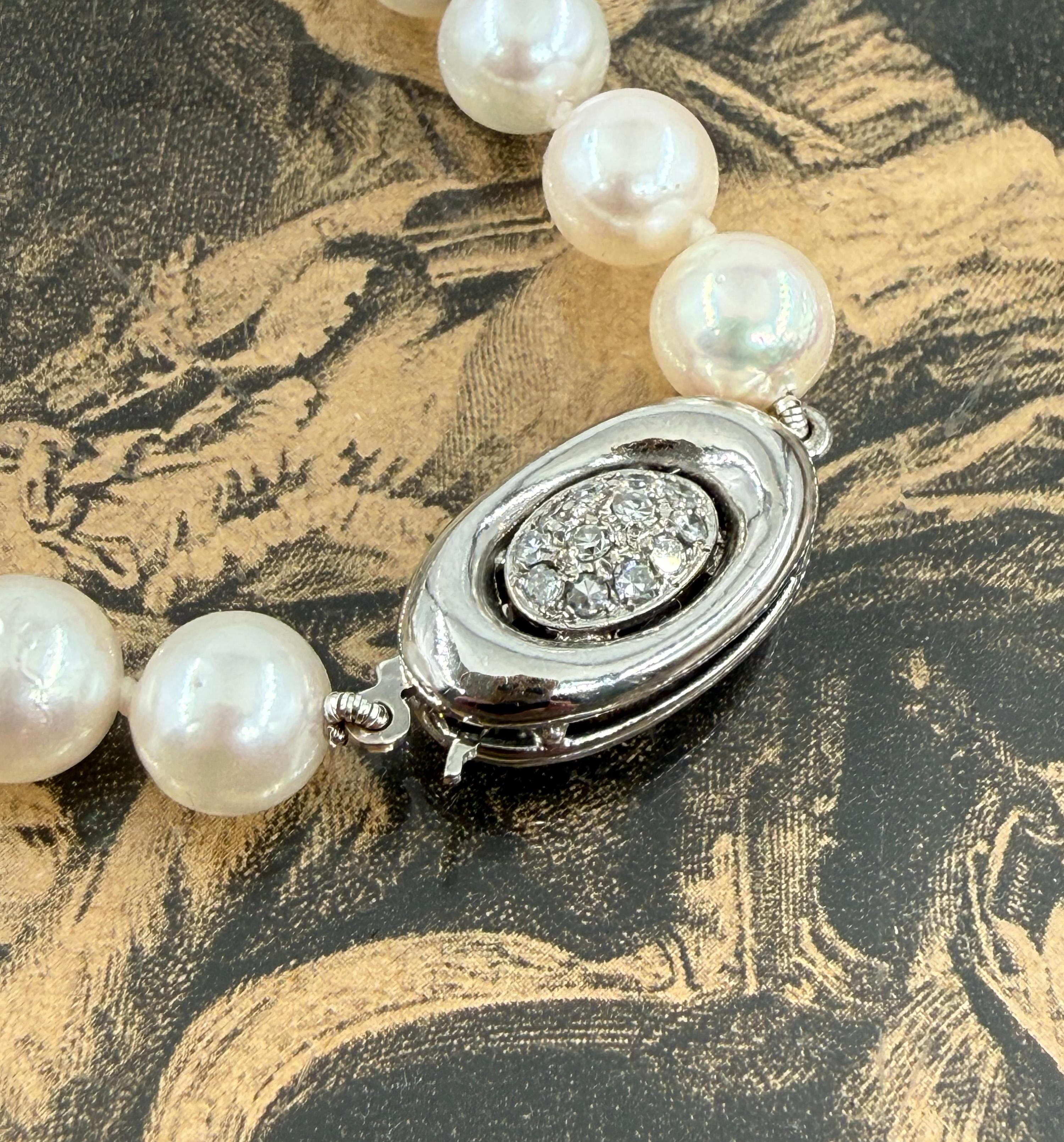 Collana classica lunga 26 3/4