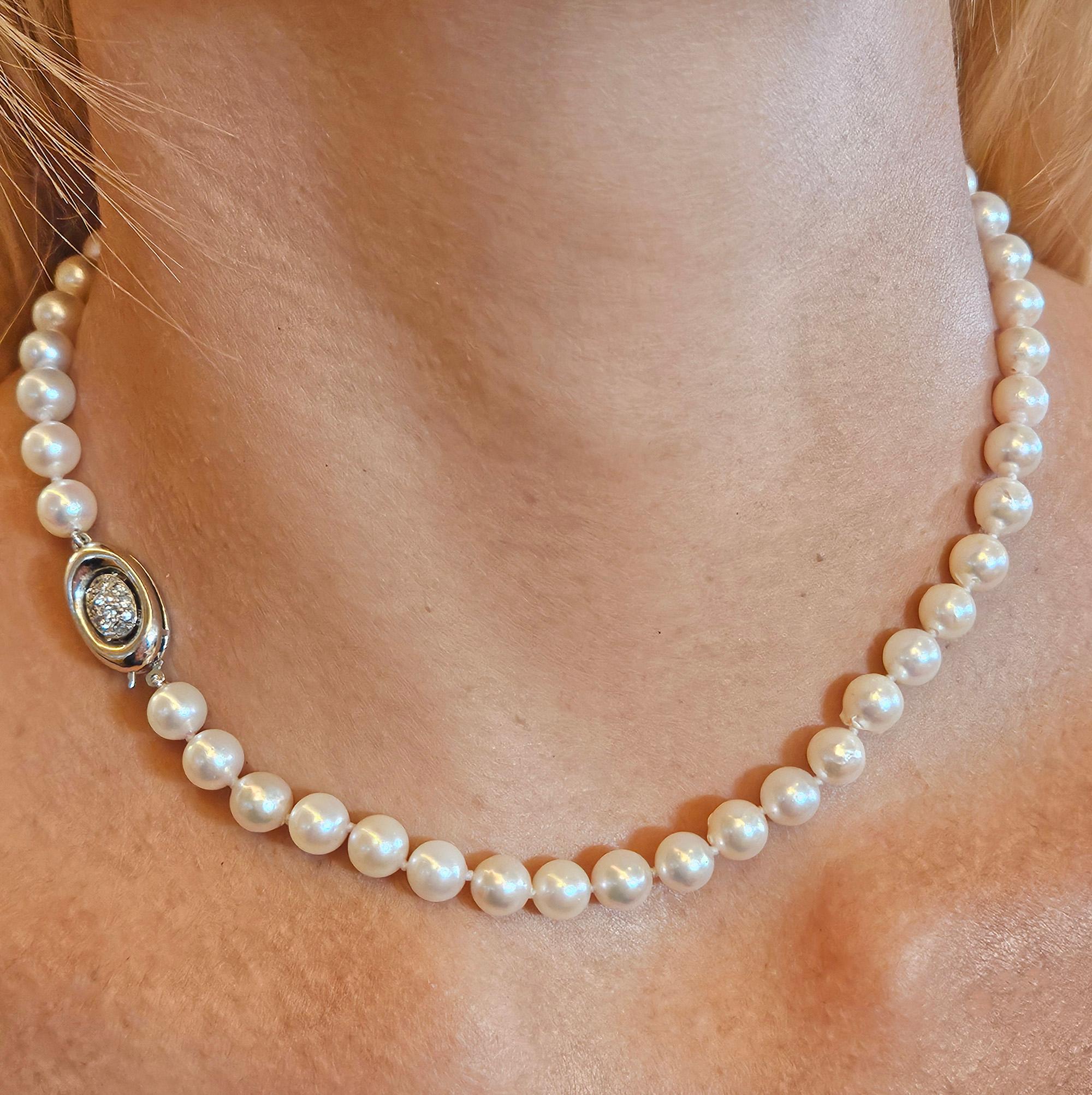 Collana classica lunga 26 3/4