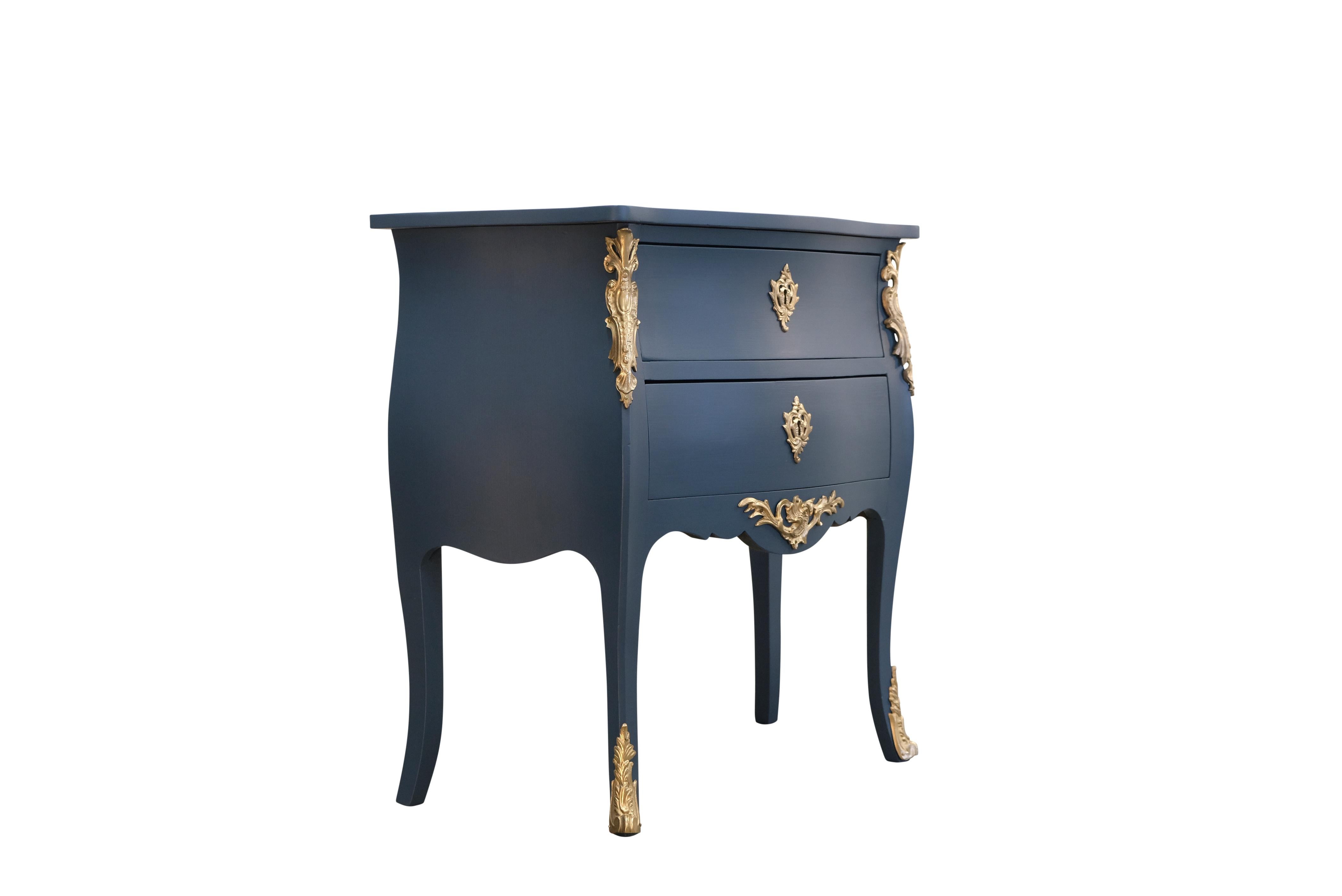 Gustavian Hauptbyrå with marble slab and frame in midnight blue. Marble slab has the same finish as the midnight blue of the chest. Fine original fittings in solid brass. 
Width: 76cm / 29.9