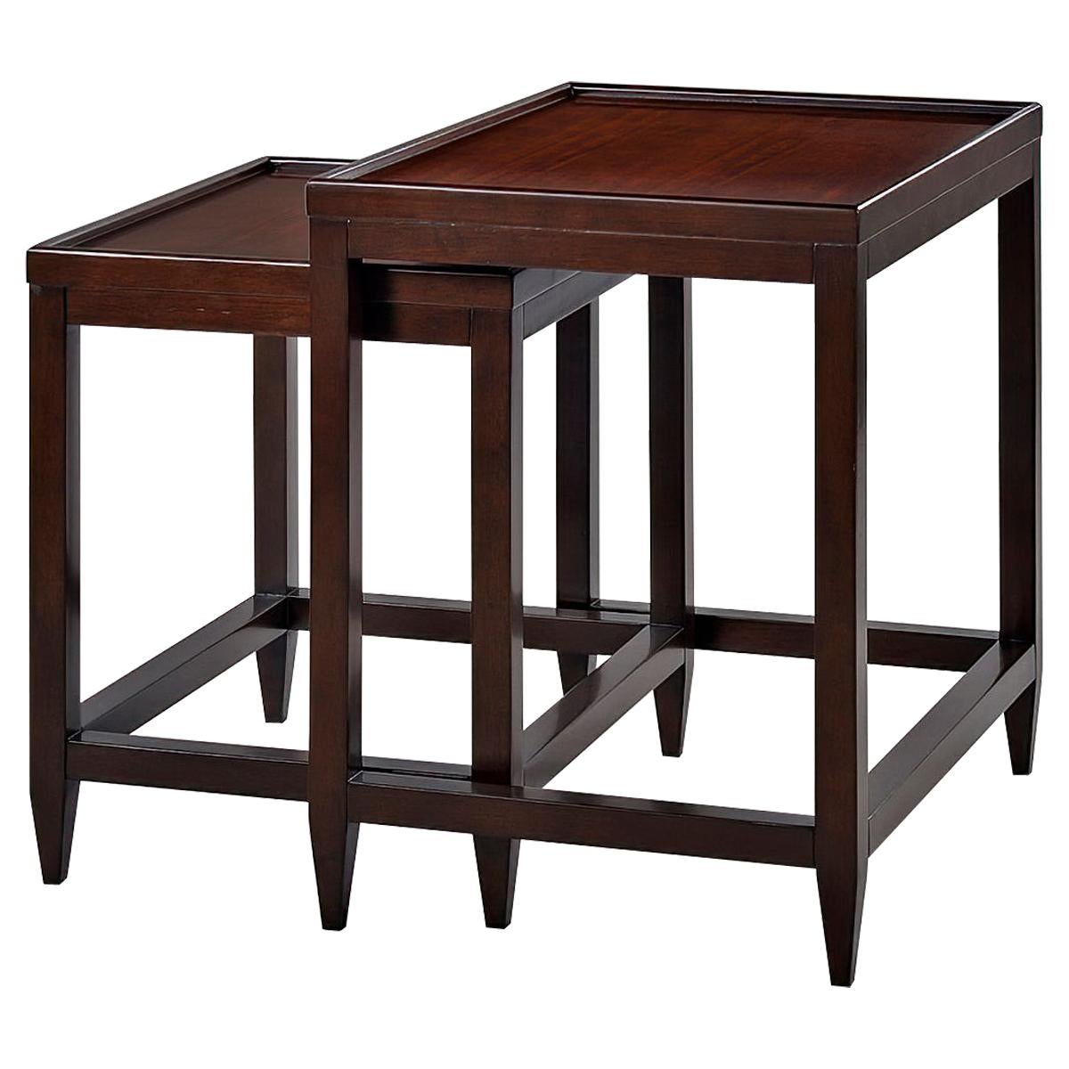 Ensemble de tables classiques acajou en vente