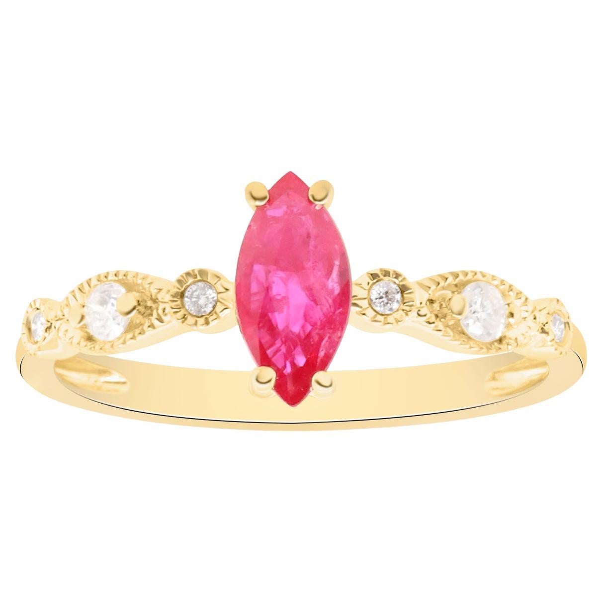 Klassischer Ring aus 10 Karat Gelbgold mit Rubin im Marquiseschliff und rundem Diamantschliff